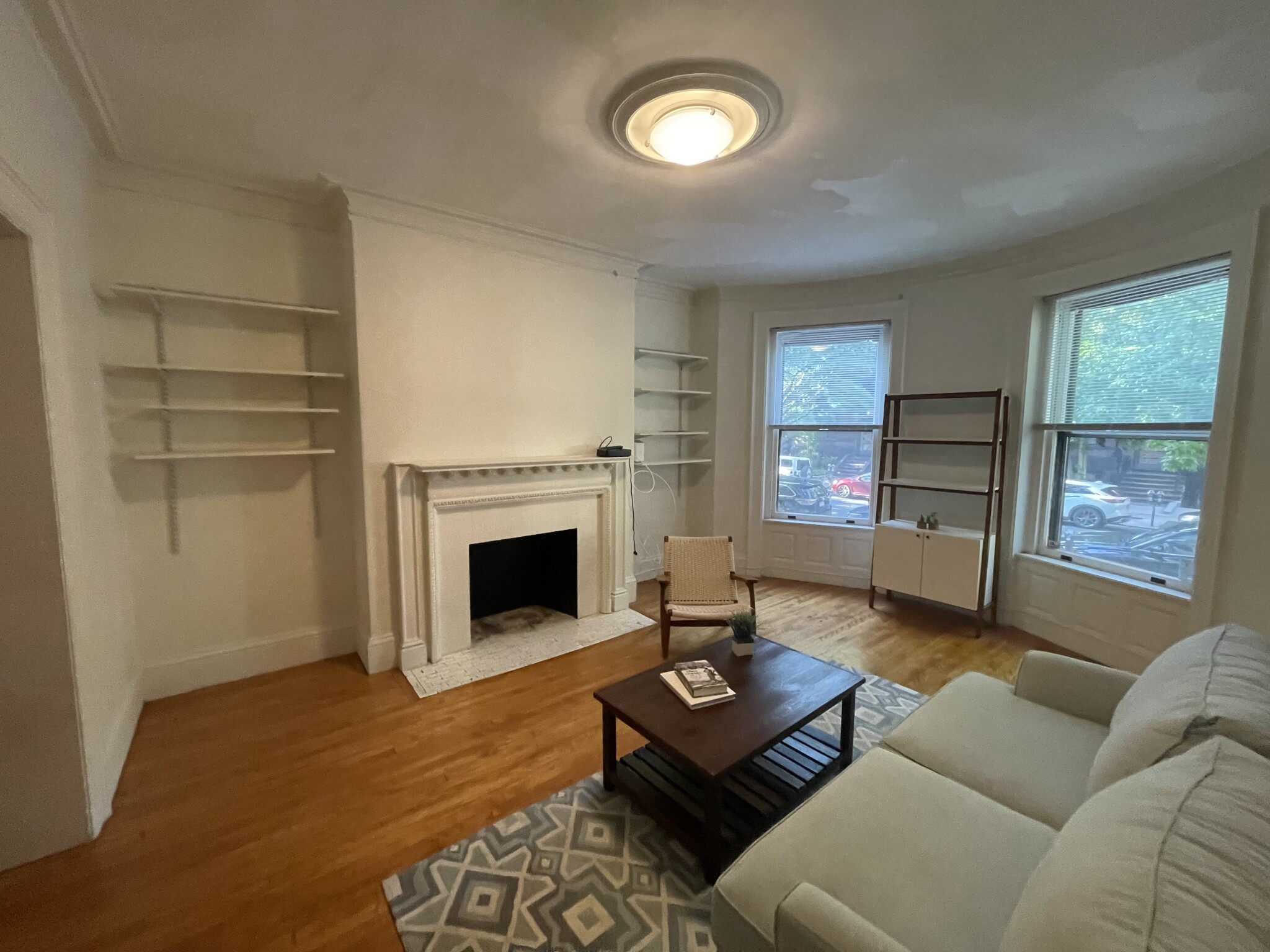 174 Bay State Rd, Fenway