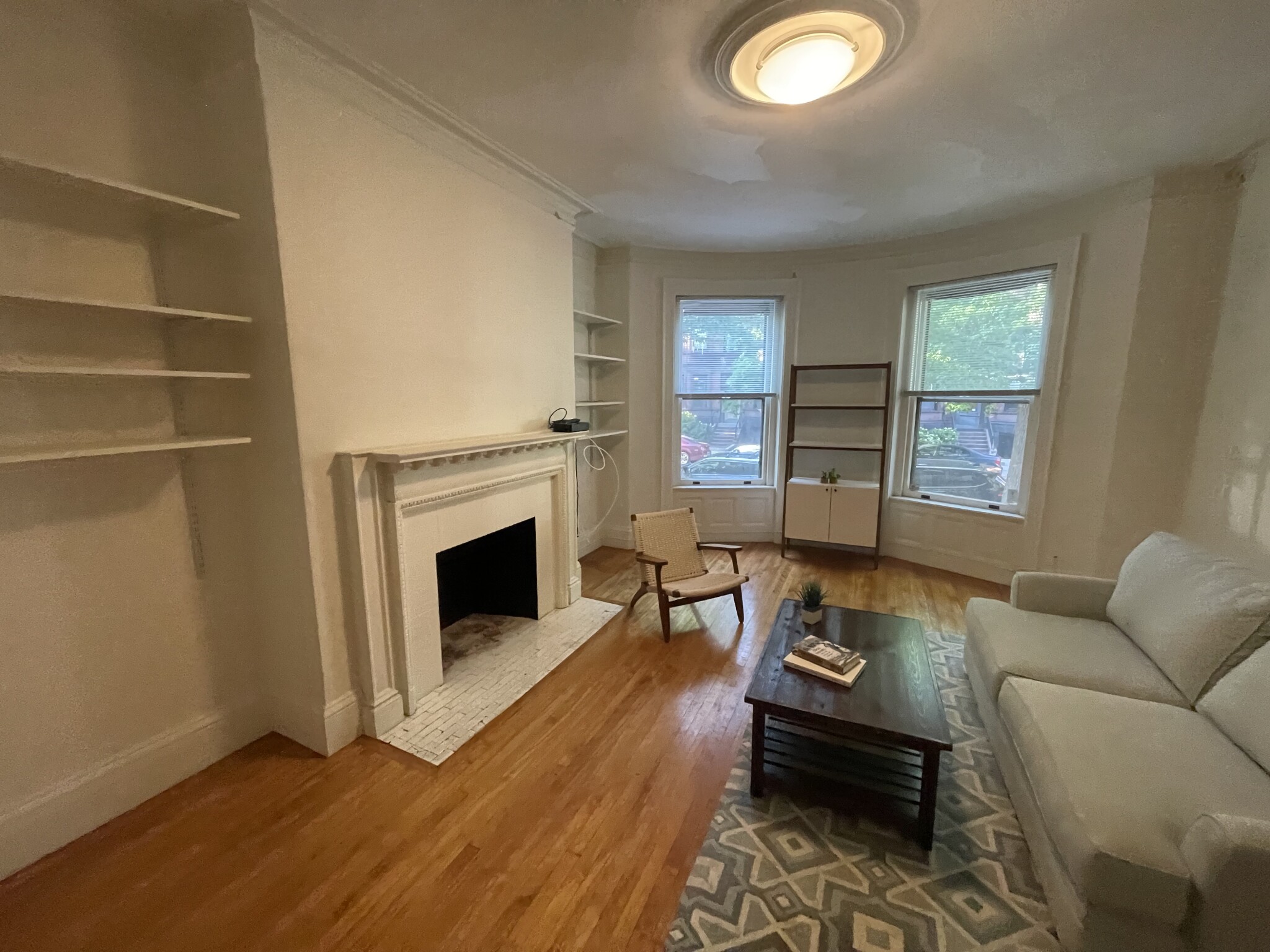 174 Bay State Rd, Fenway