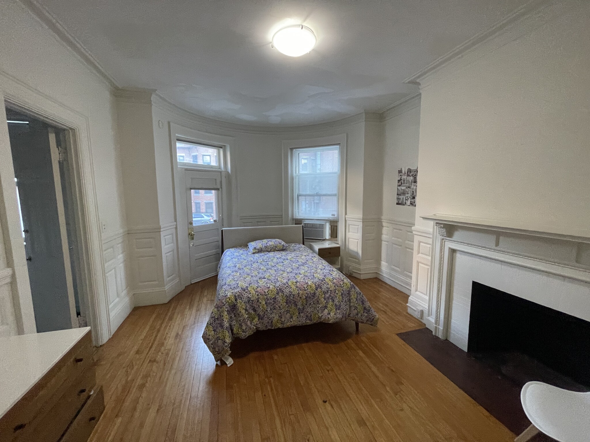 174 Bay State Rd, Fenway