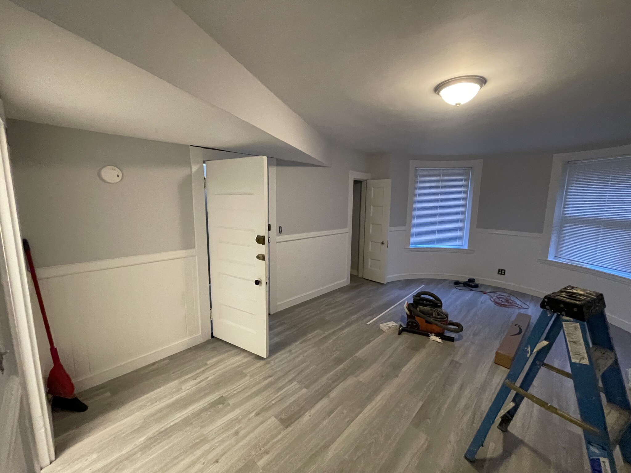 174 Bay State Rd, Fenway