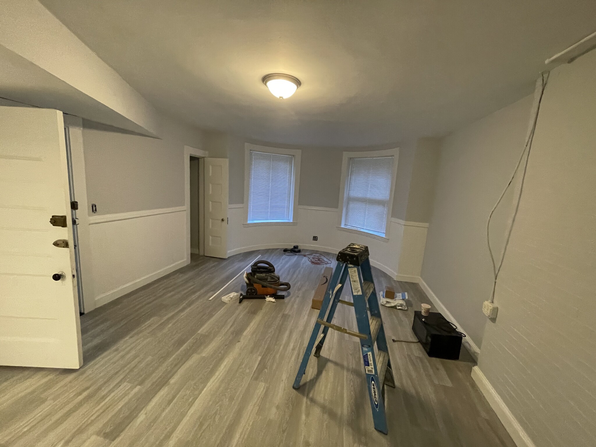 174 Bay State Rd, Fenway