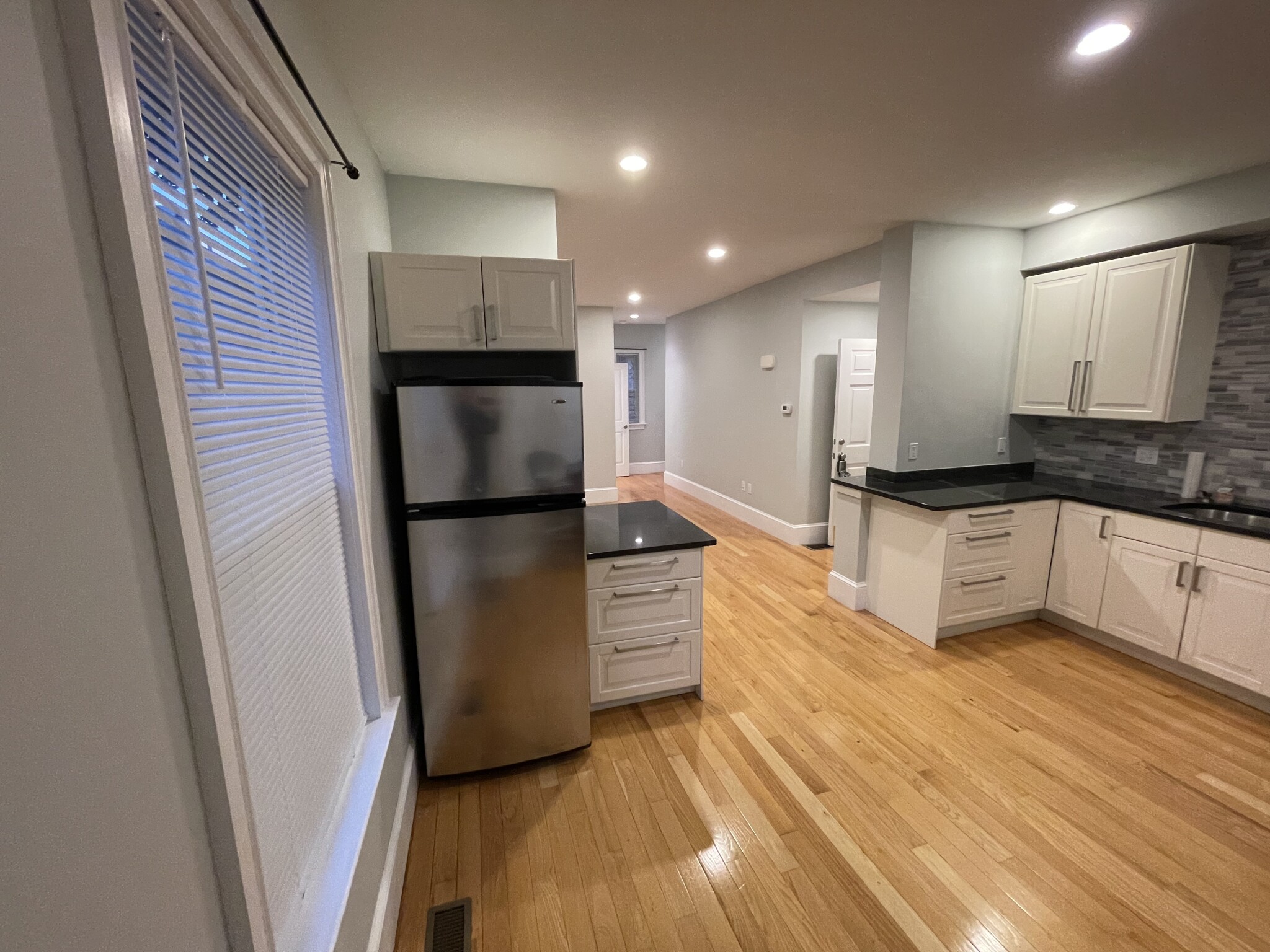 97 Dover St, Davis Square