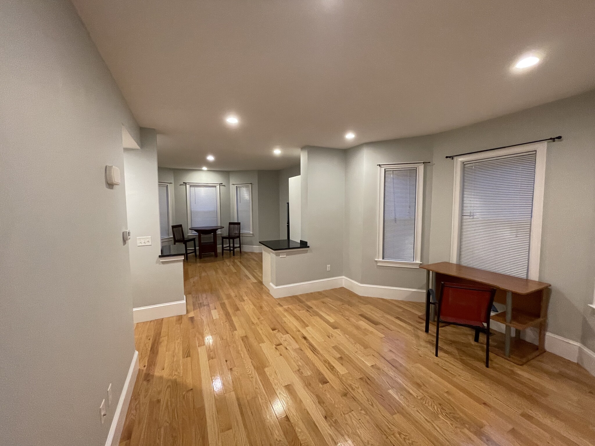 97 Dover St, Davis Square