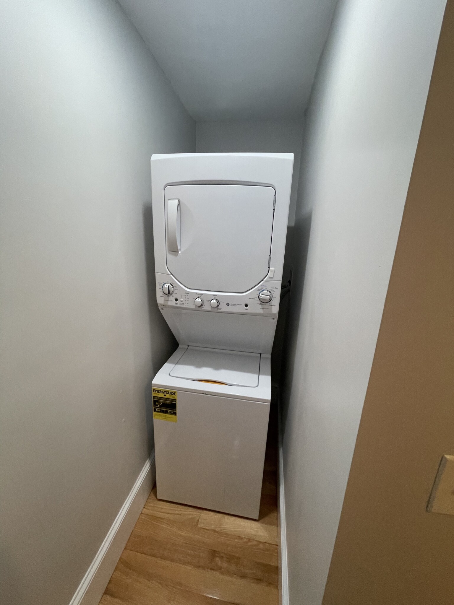 97 Dover St, Davis Square