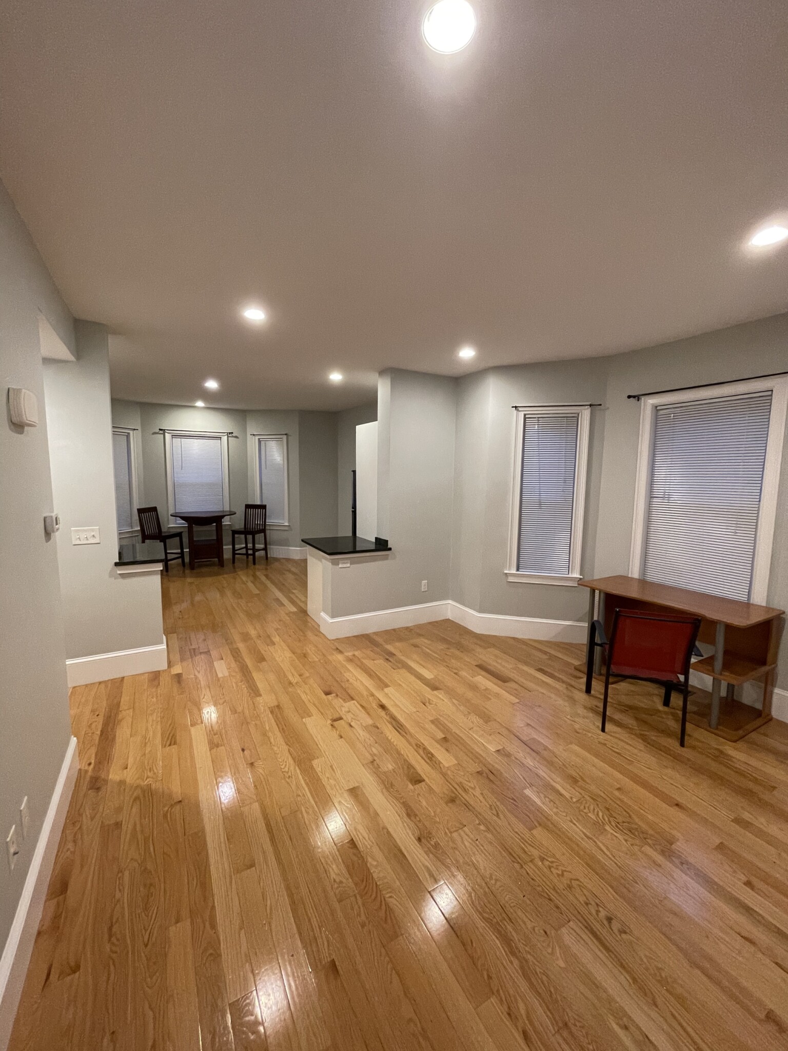 97 Dover St, Davis Square