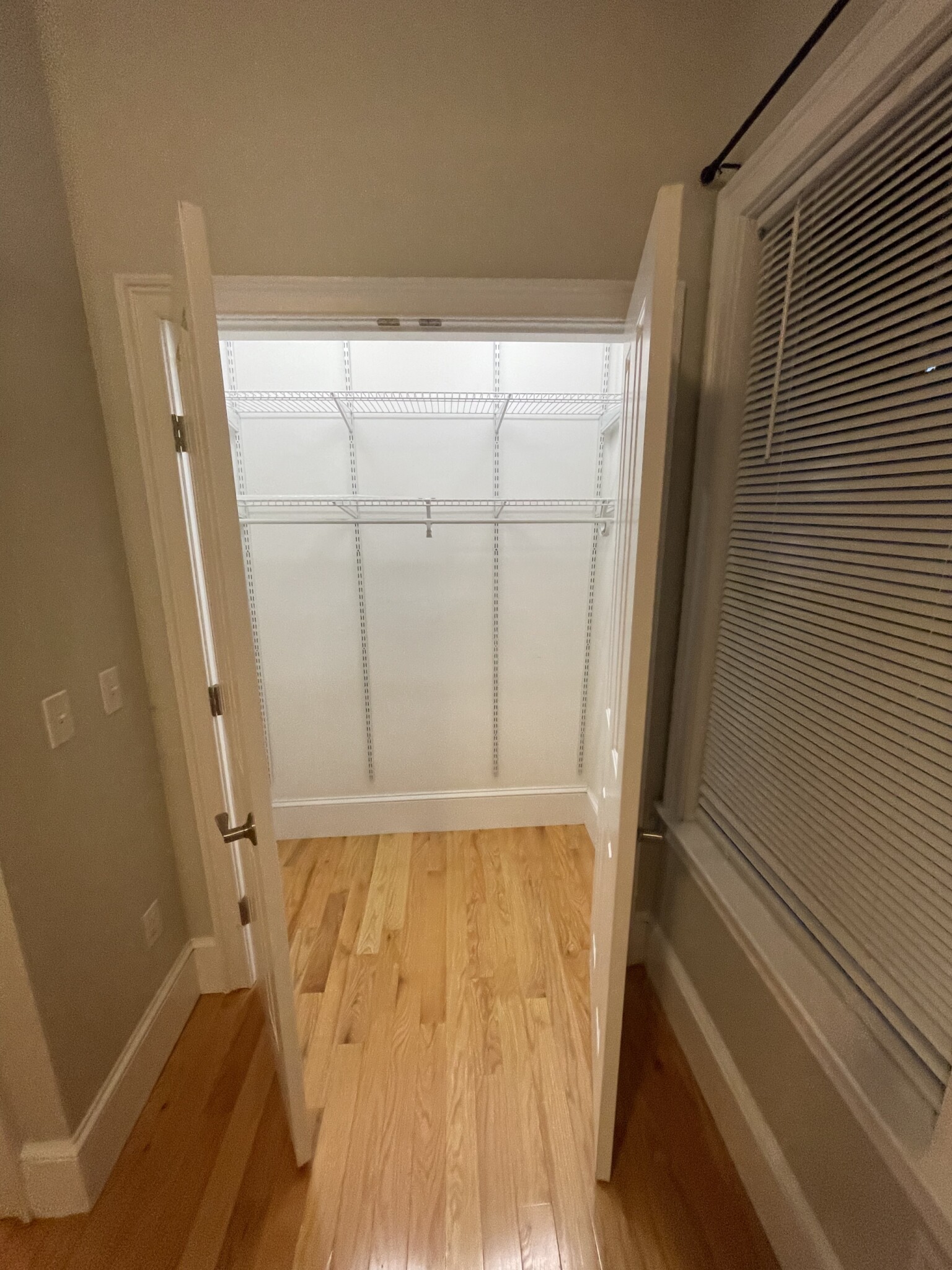 97 Dover St, Davis Square