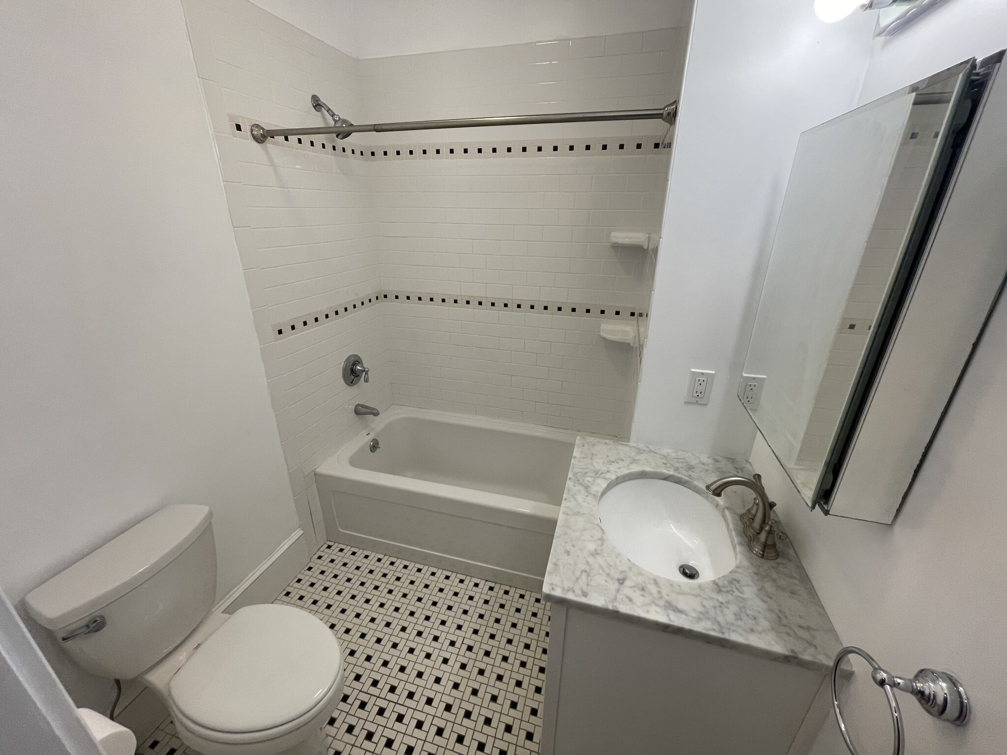 97 Dover St, Davis Square