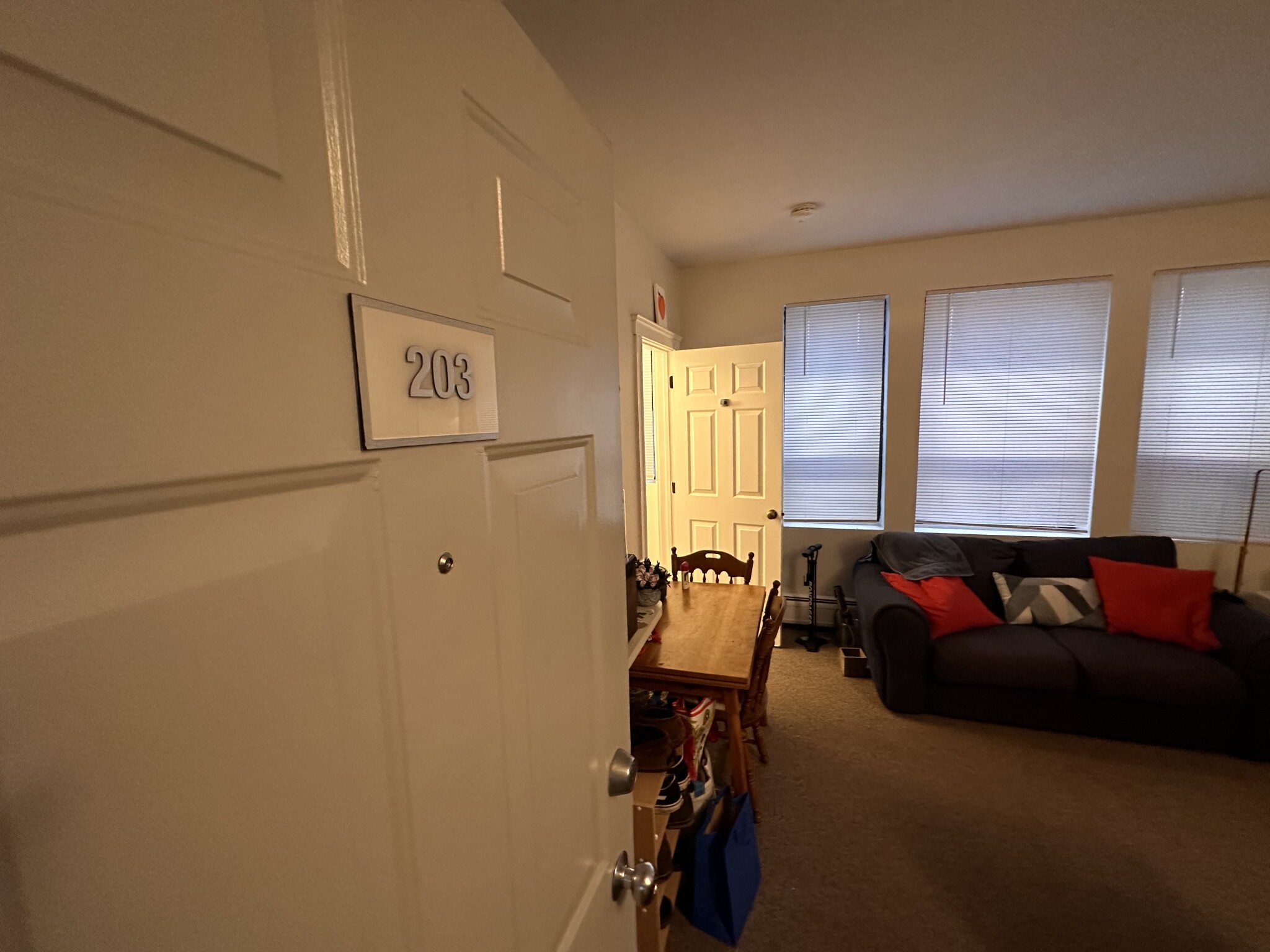 833 Beacon St, Fenway