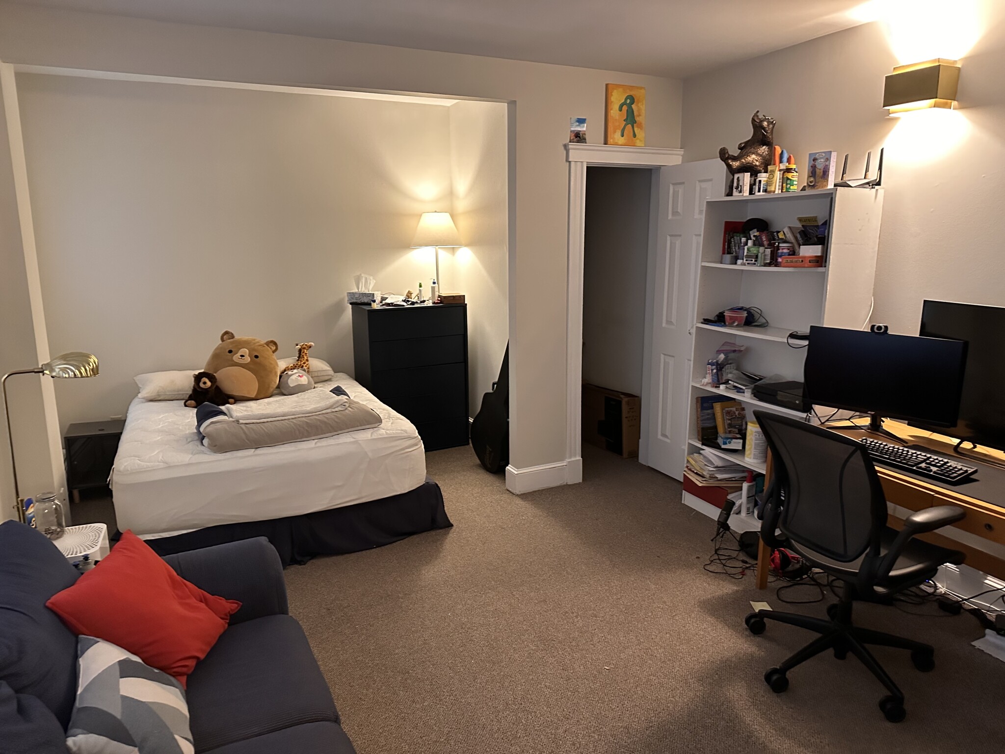 833 Beacon St, Fenway