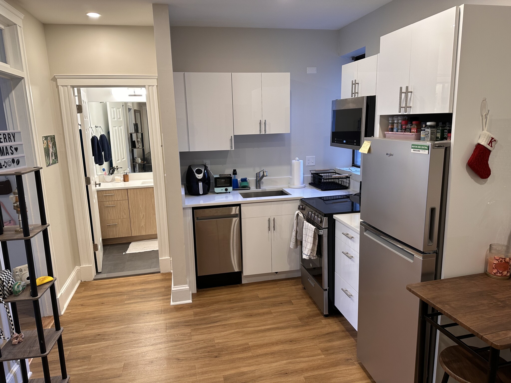 833 Beacon St, Fenway