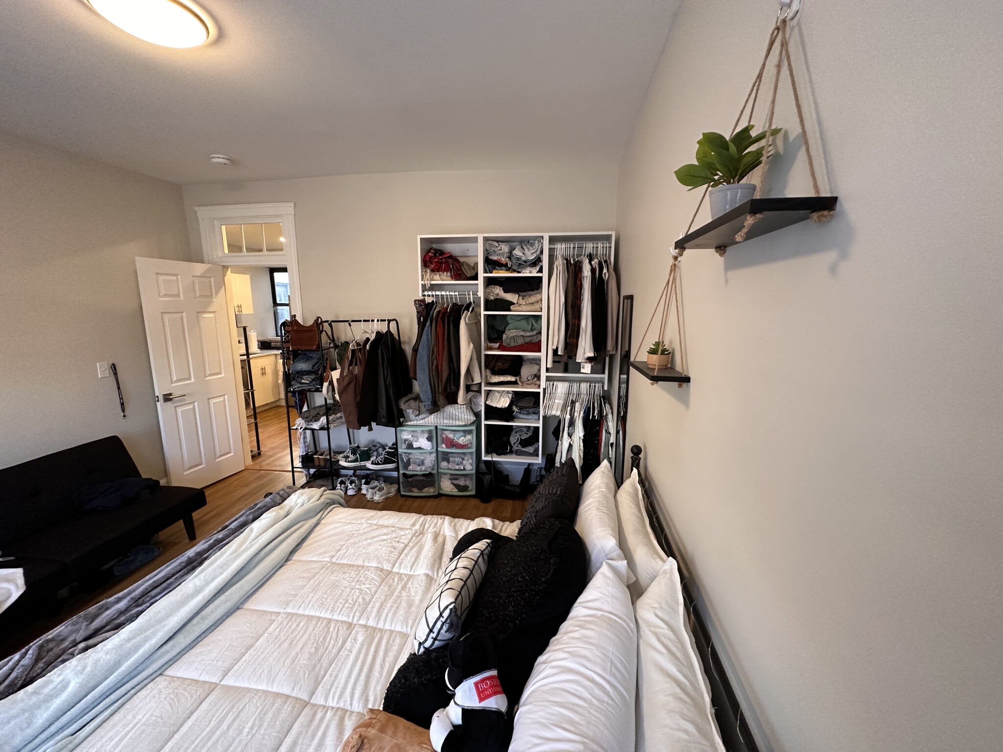 833 Beacon St, Fenway