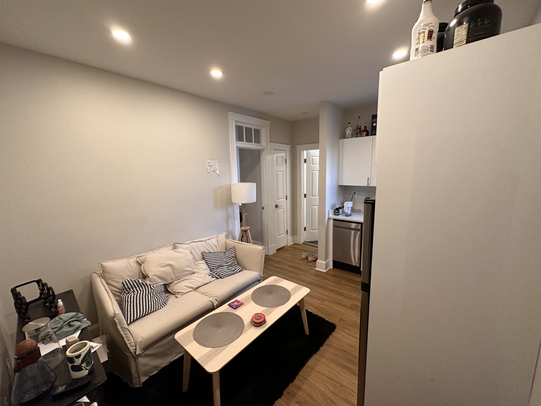 833 Beacon St, Fenway