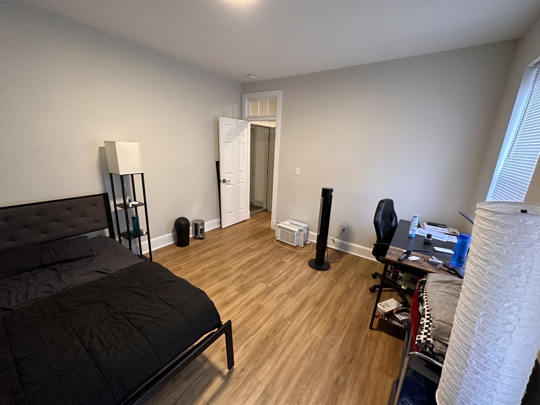 833 Beacon St, Fenway