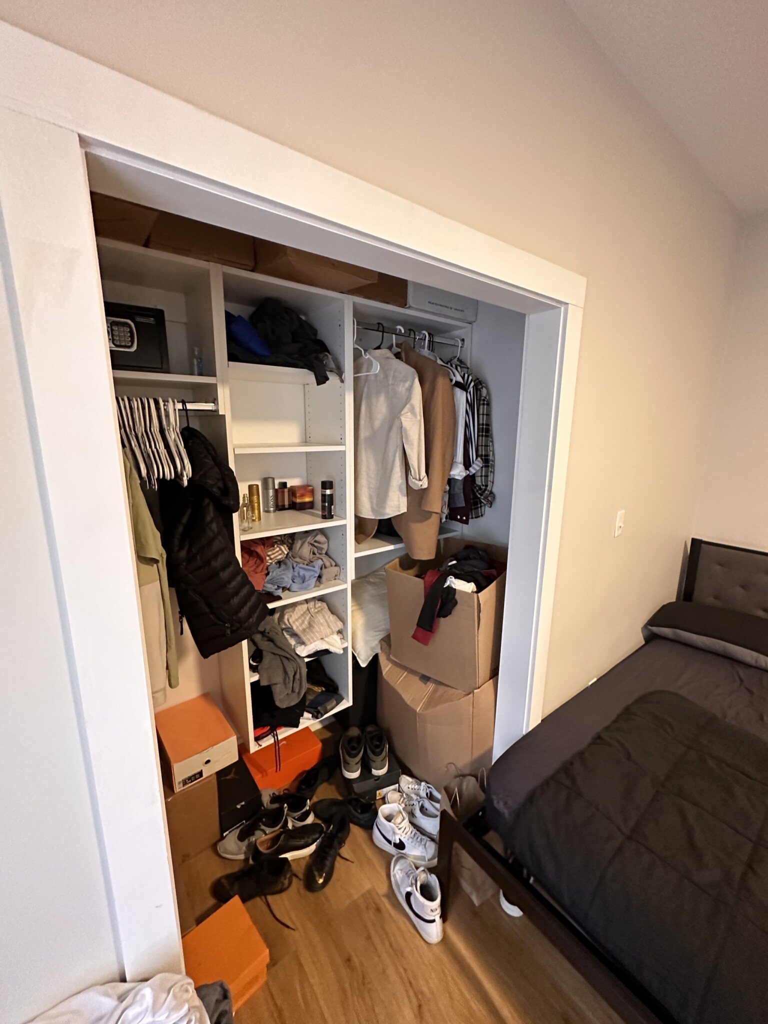 833 Beacon St, Fenway