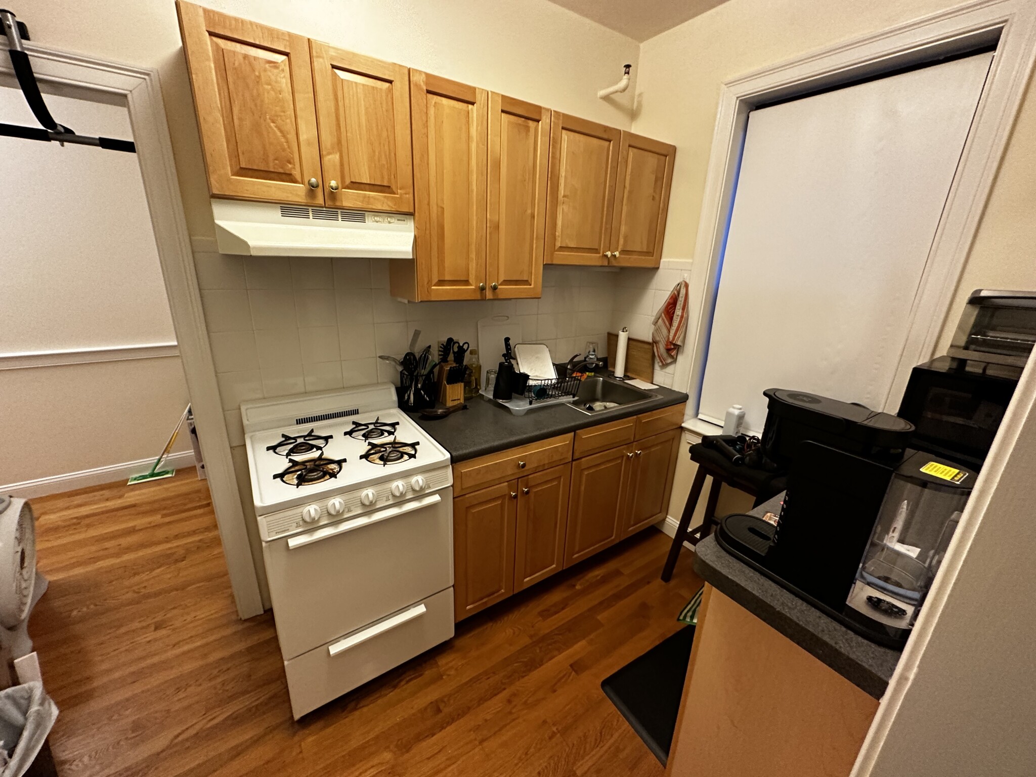 4 Park Vale Ave, Allston