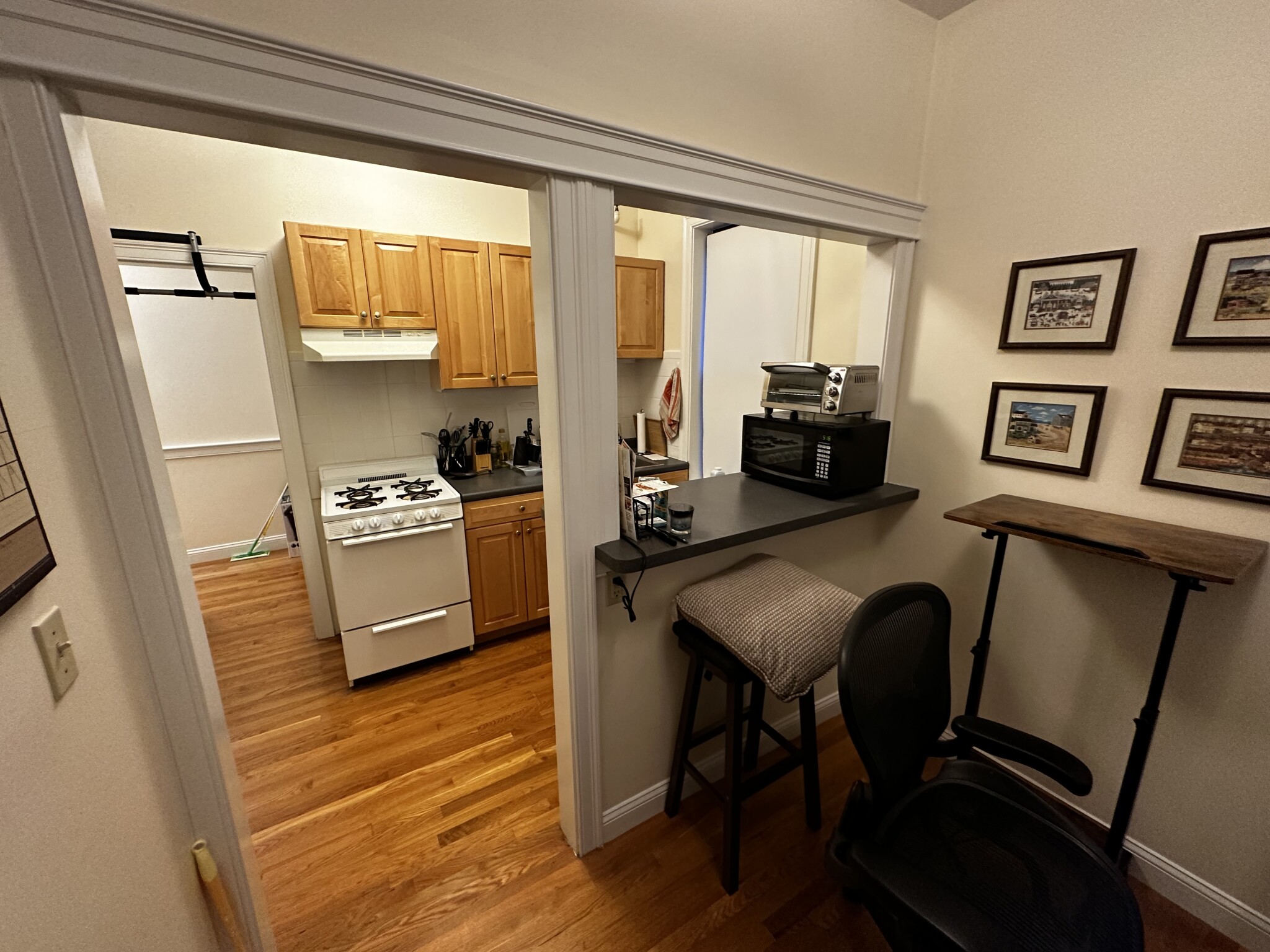 4 Park Vale Ave, Allston