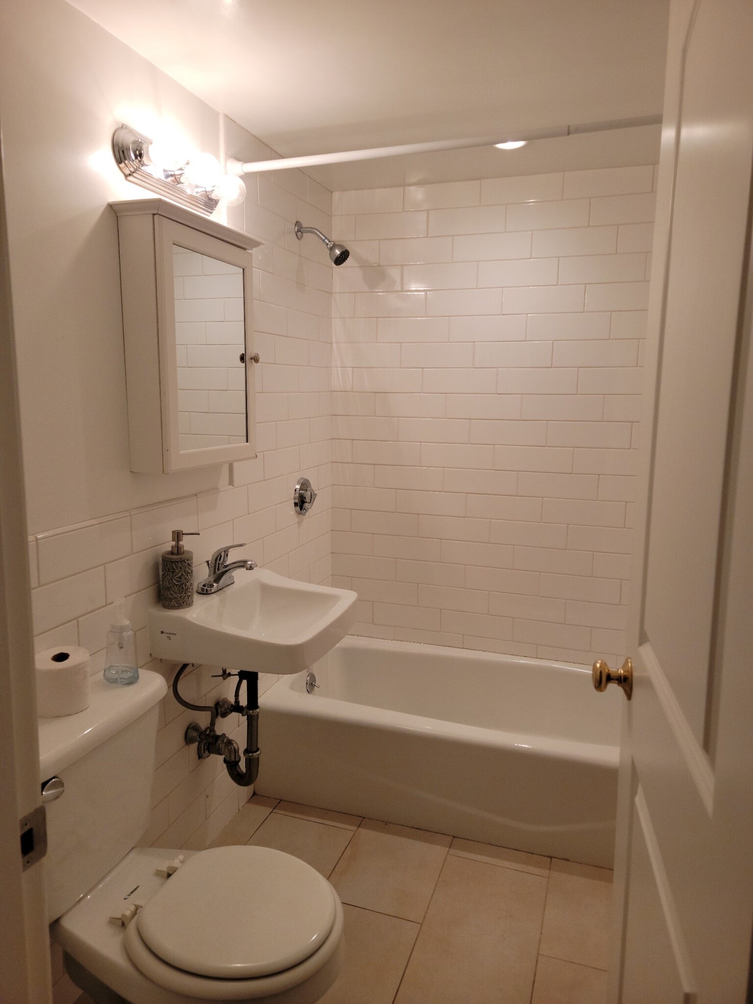 27 Glenville Ave, Allston