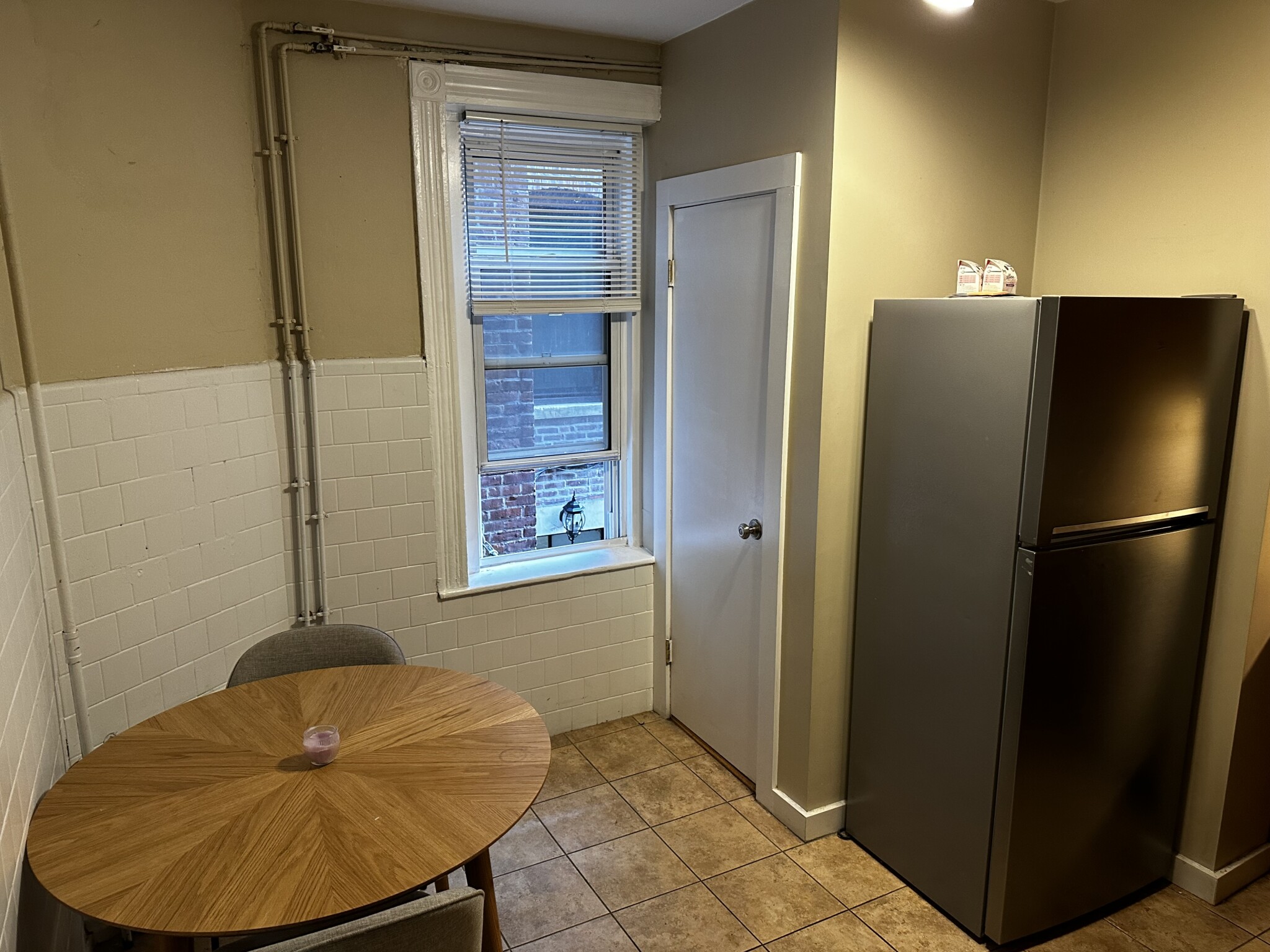 12 Foster St, North End