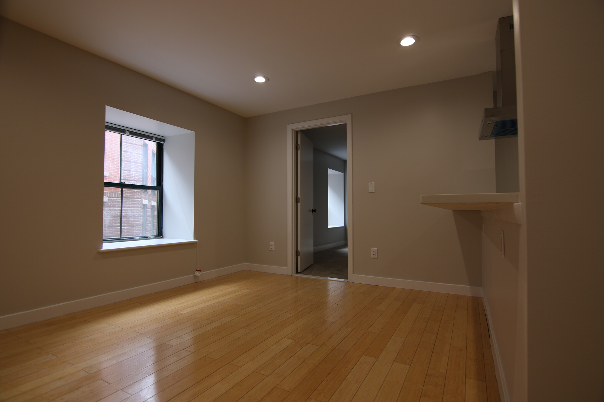 1661 Washington St, South End