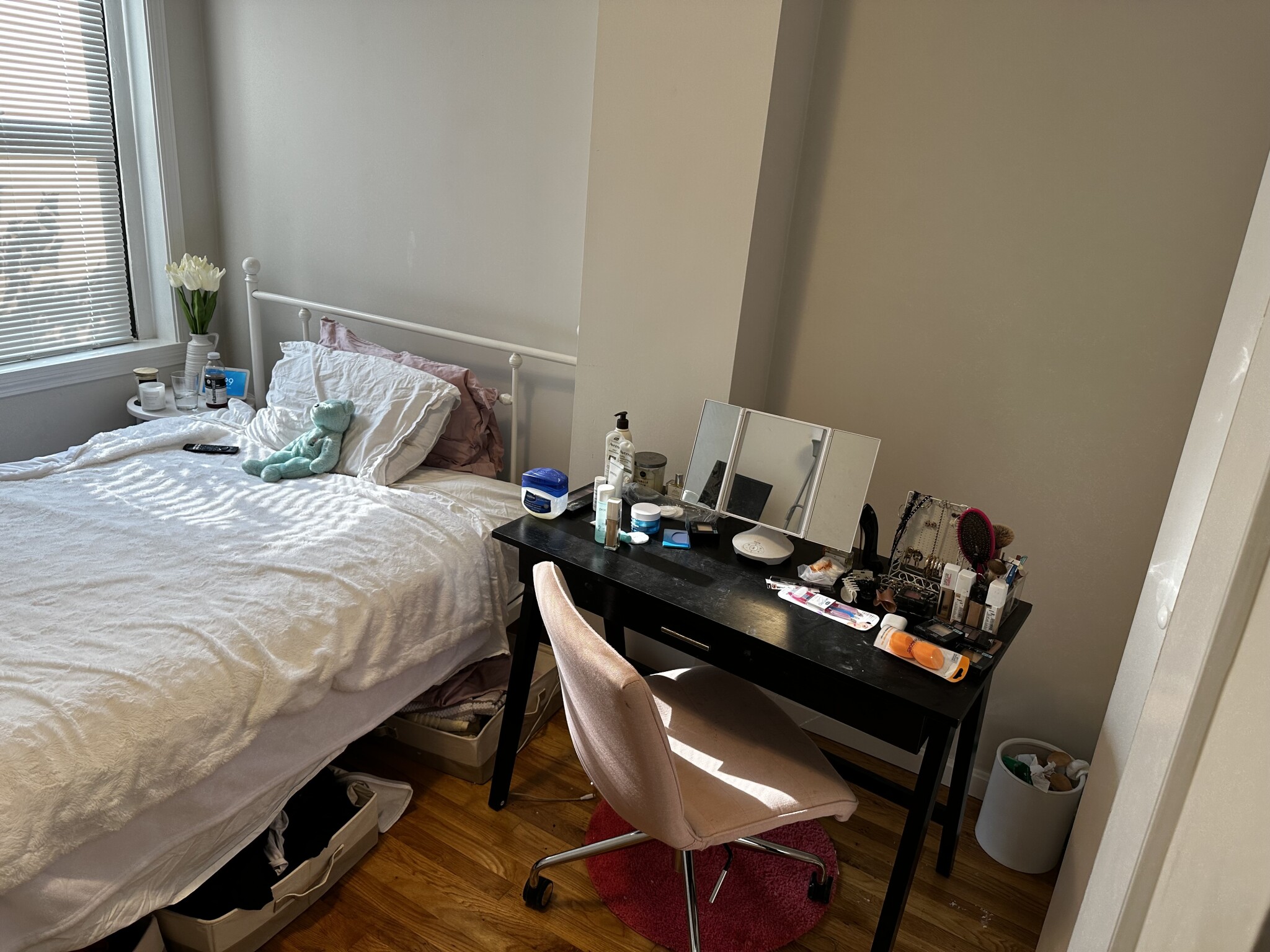 35 Grove St, Beacon Hill