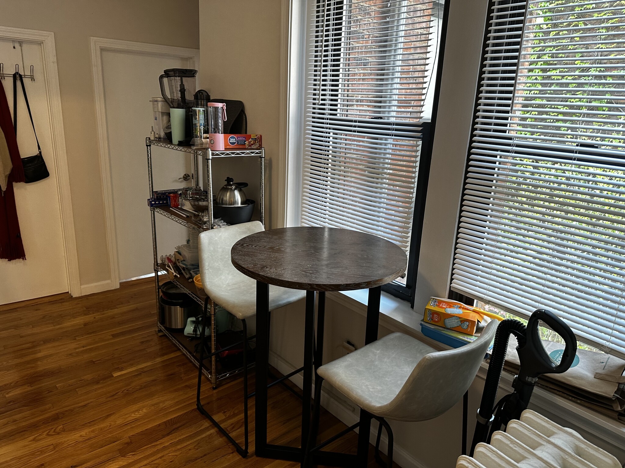 35 Grove St, Beacon Hill