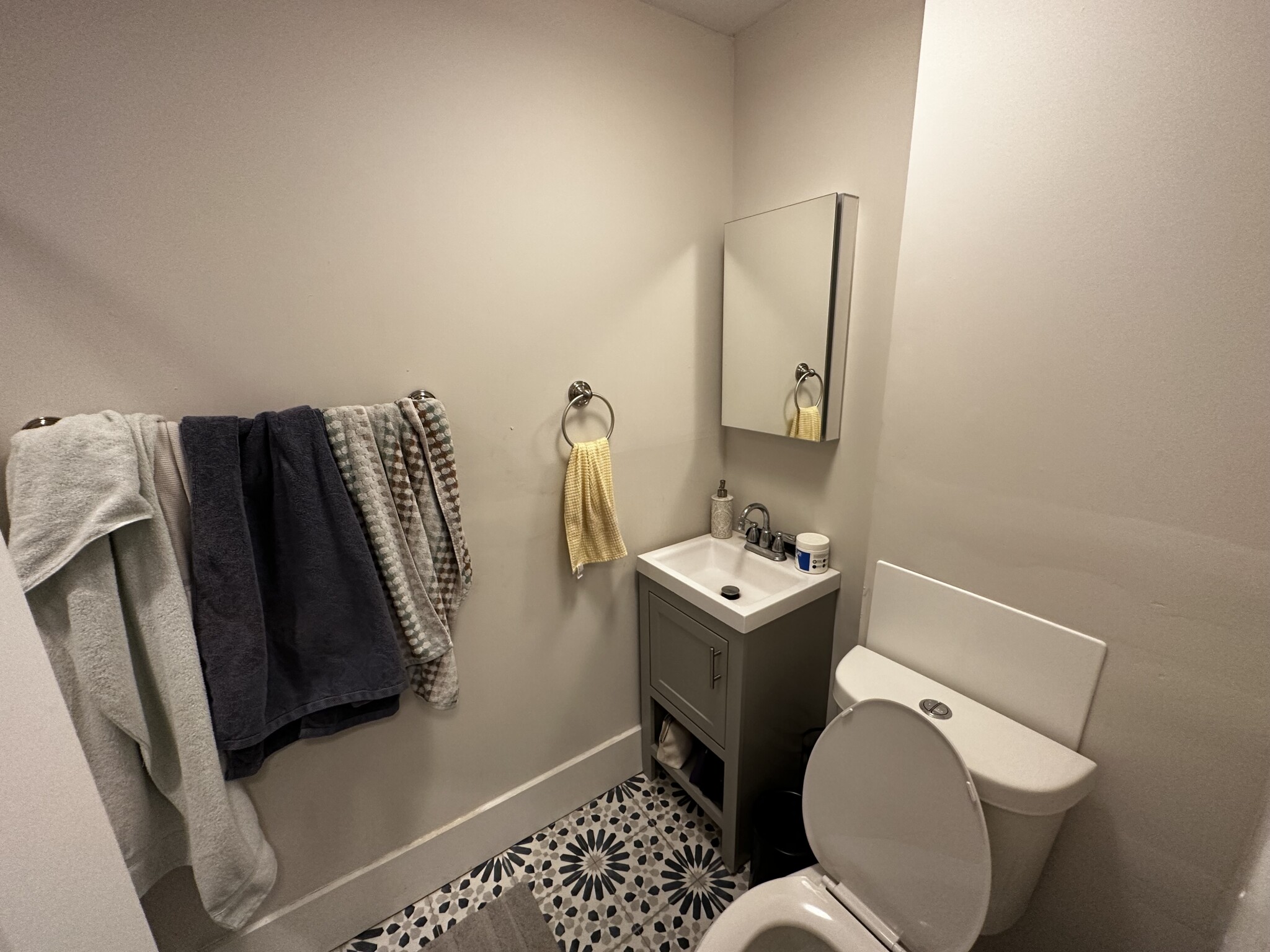 35 Grove St, Beacon Hill