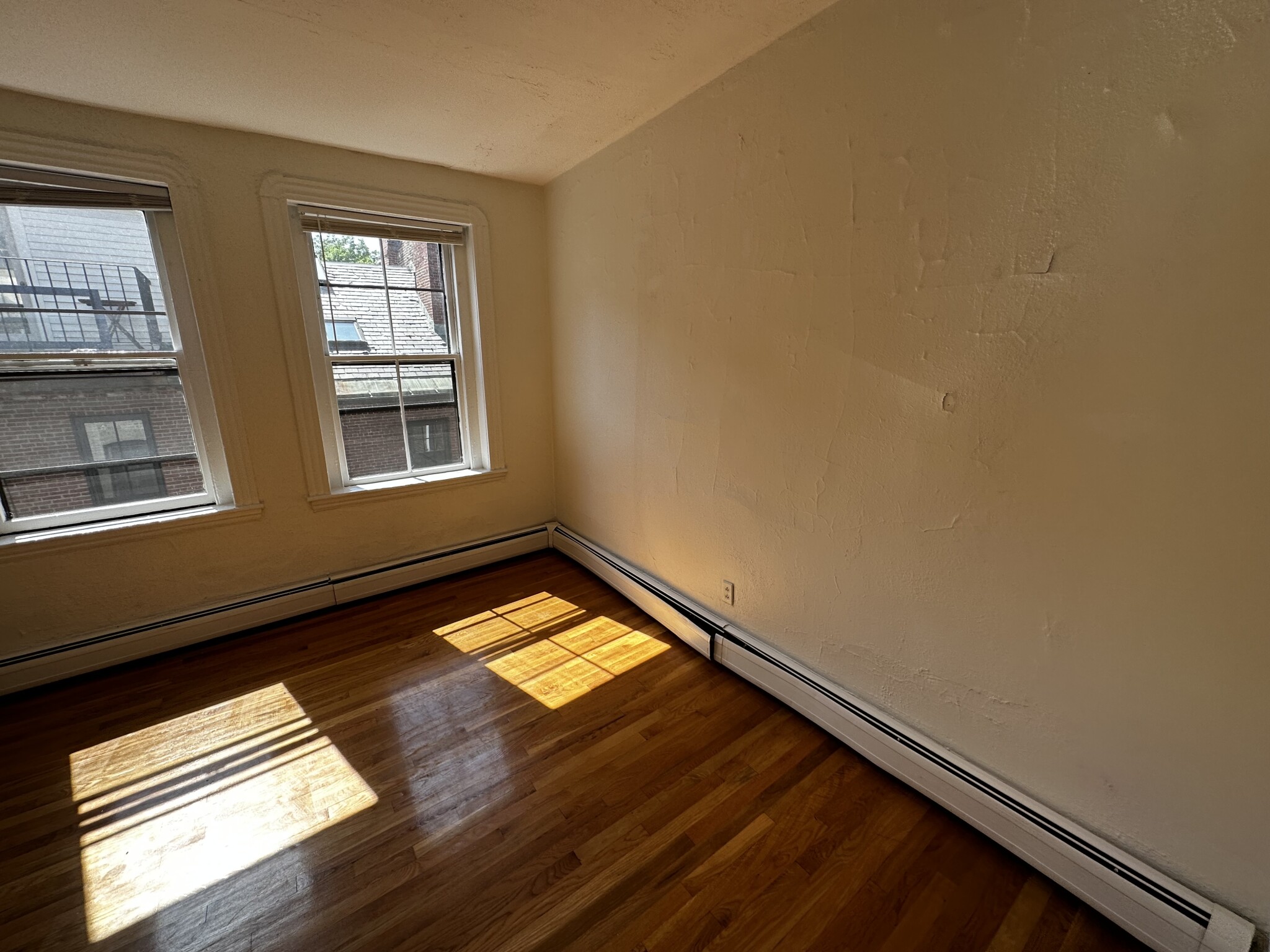 17 Irving St, Beacon Hill