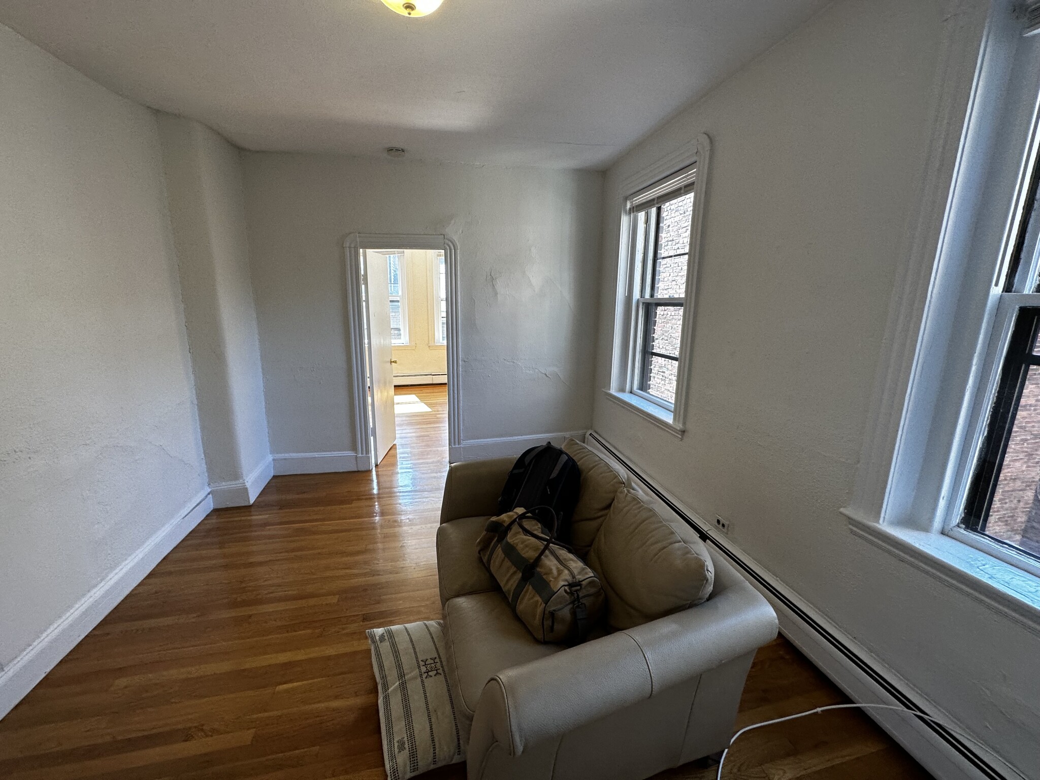 17 Irving St, Beacon Hill