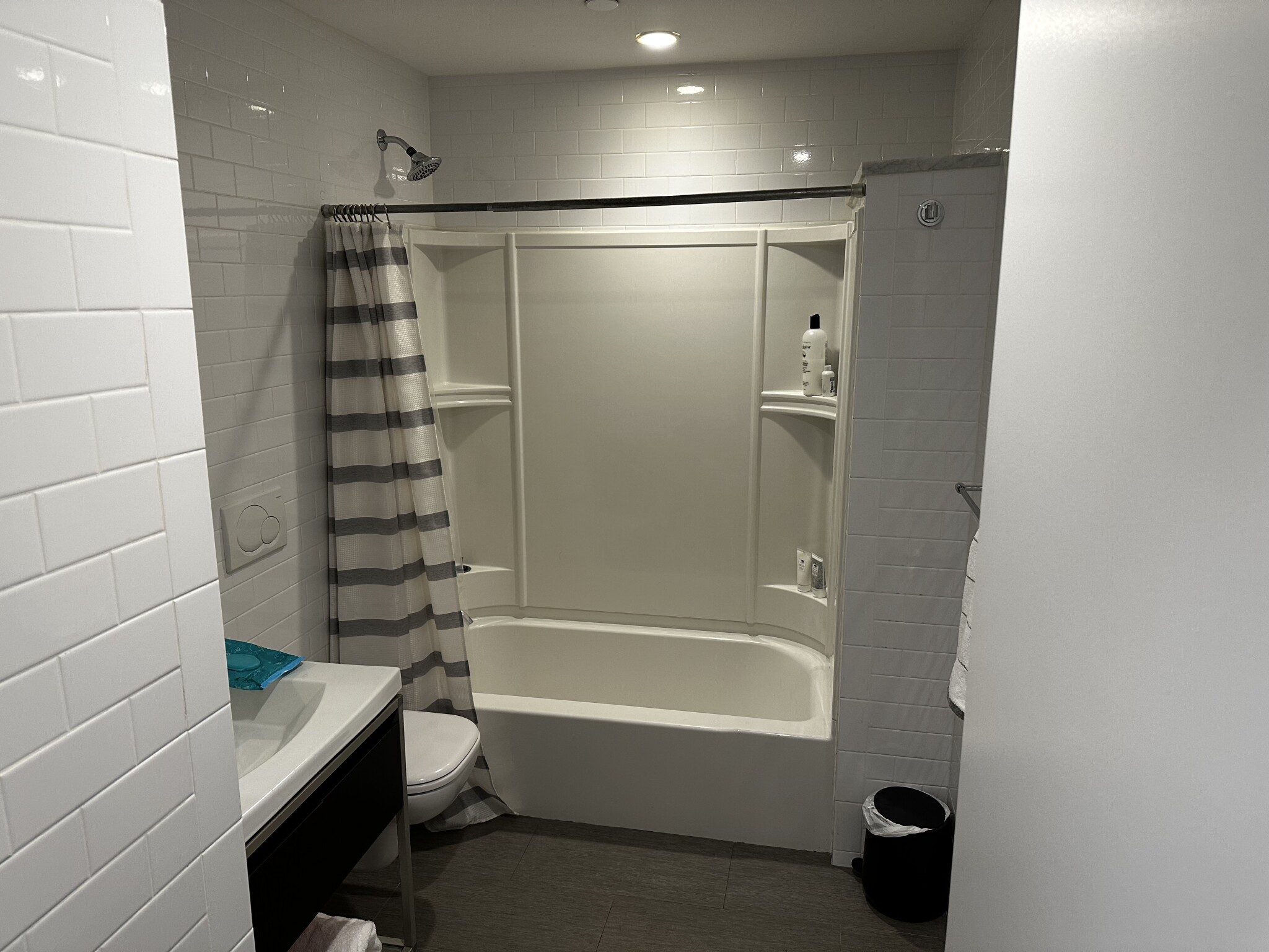 126 Charles St, East Cambridge