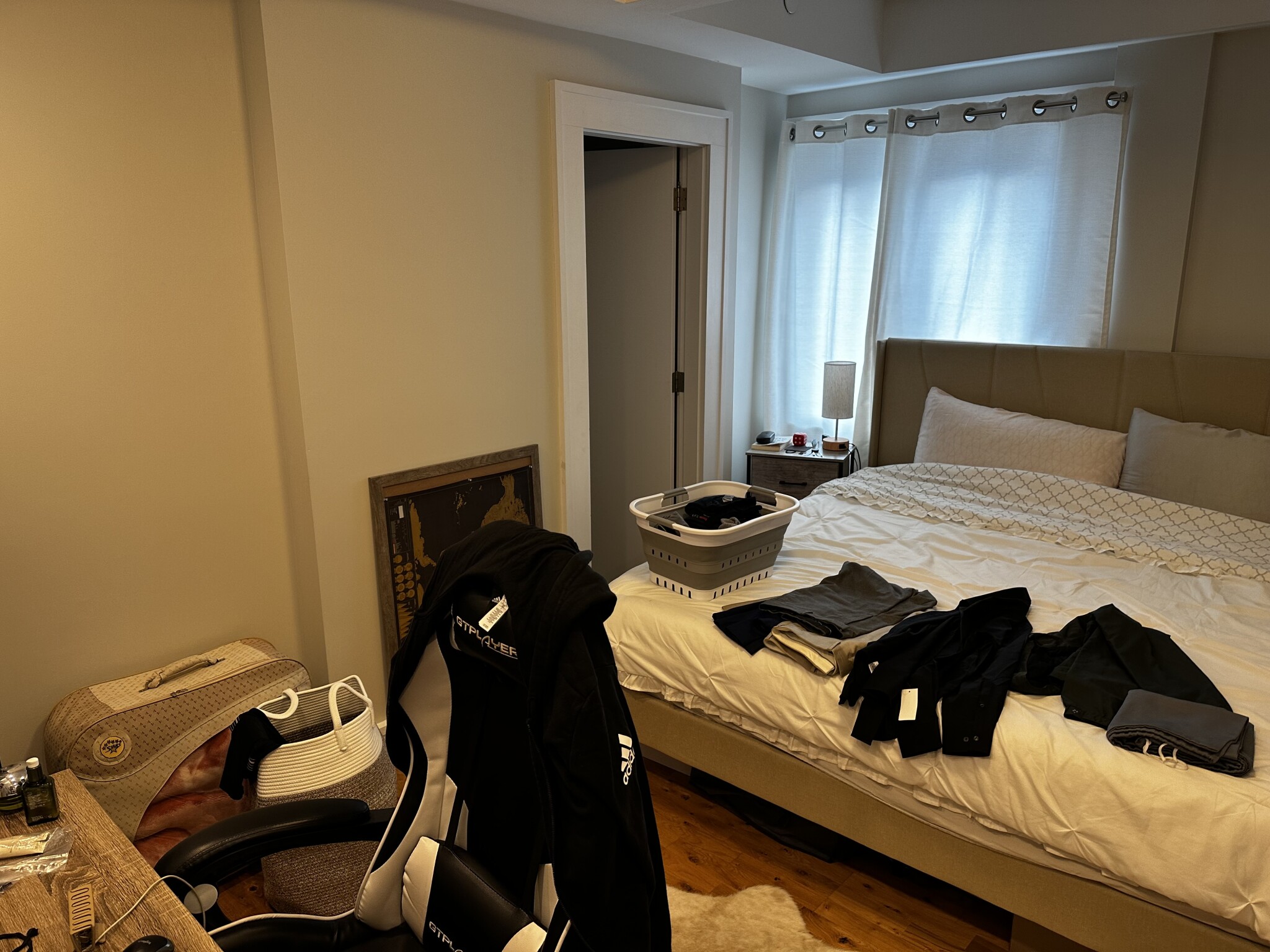 126 Charles St, East Cambridge