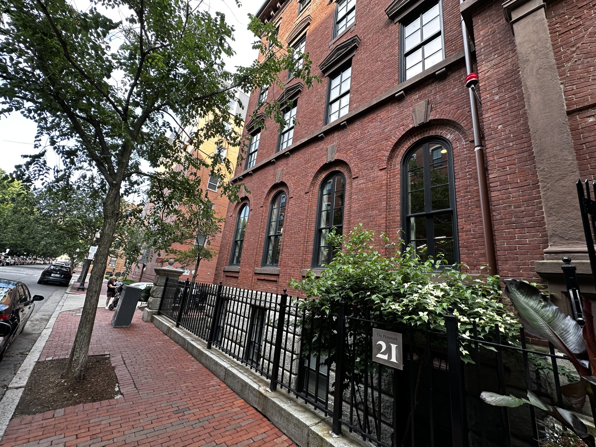 21 Father Francis Gilday St, South End