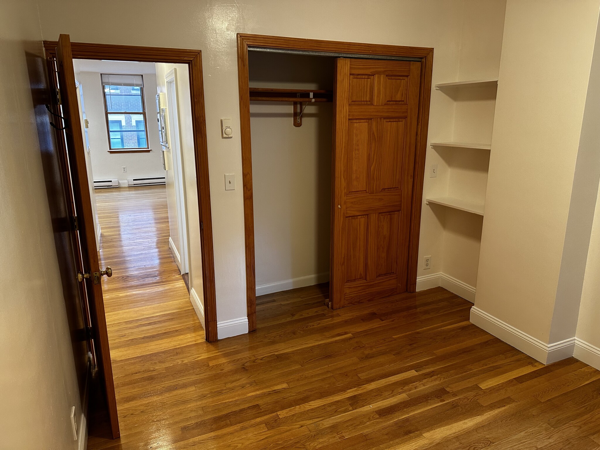 92 West Cedar St, Beacon Hill