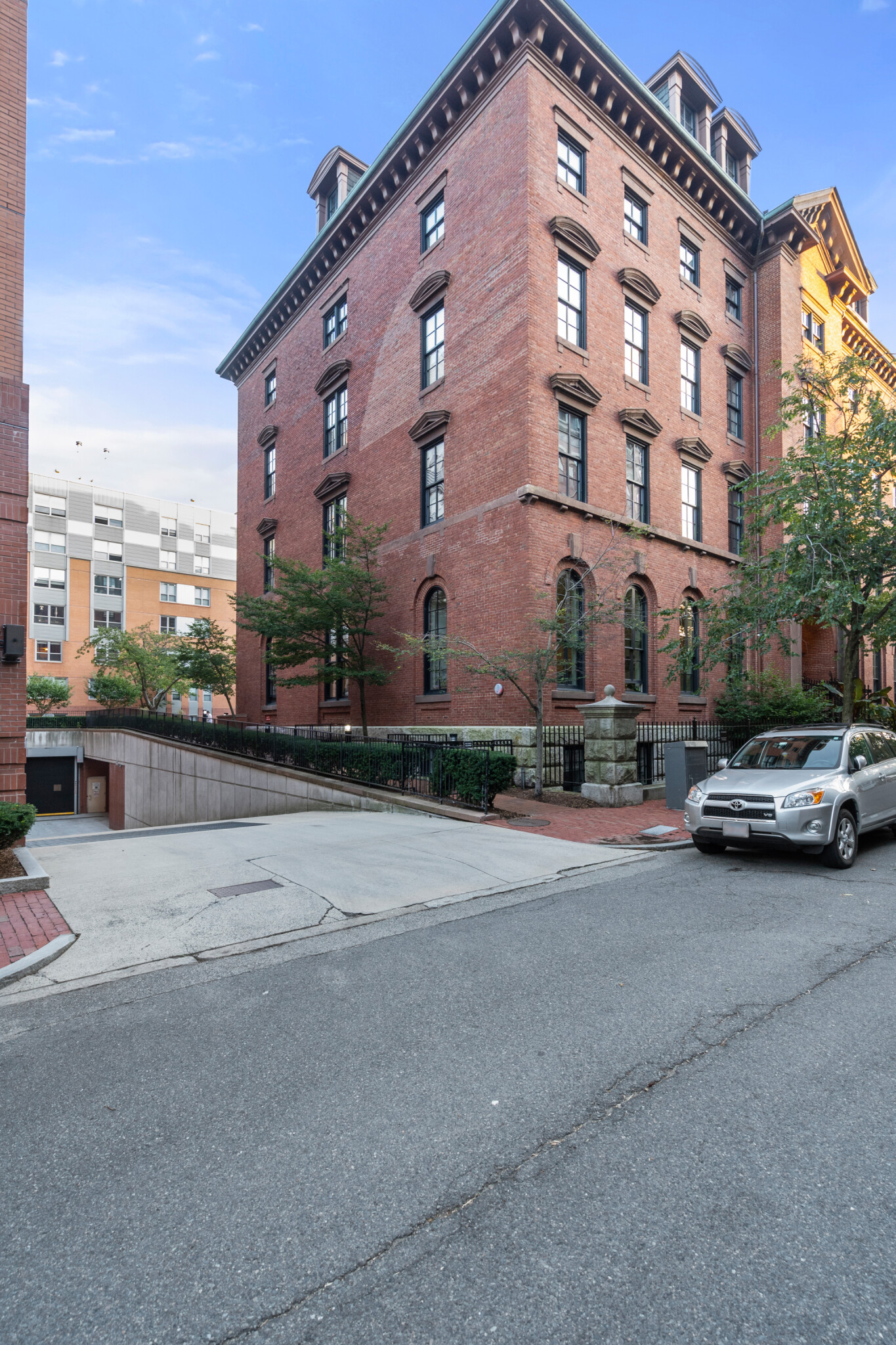 21 Father Francis Gilday St, South End