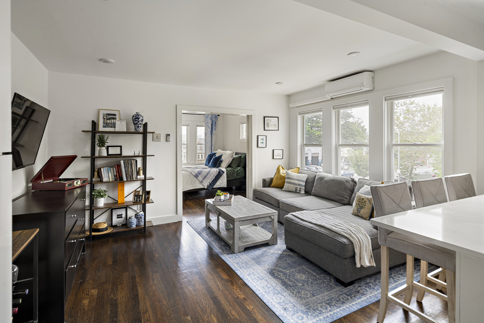 4438 Washington St, Roslindale