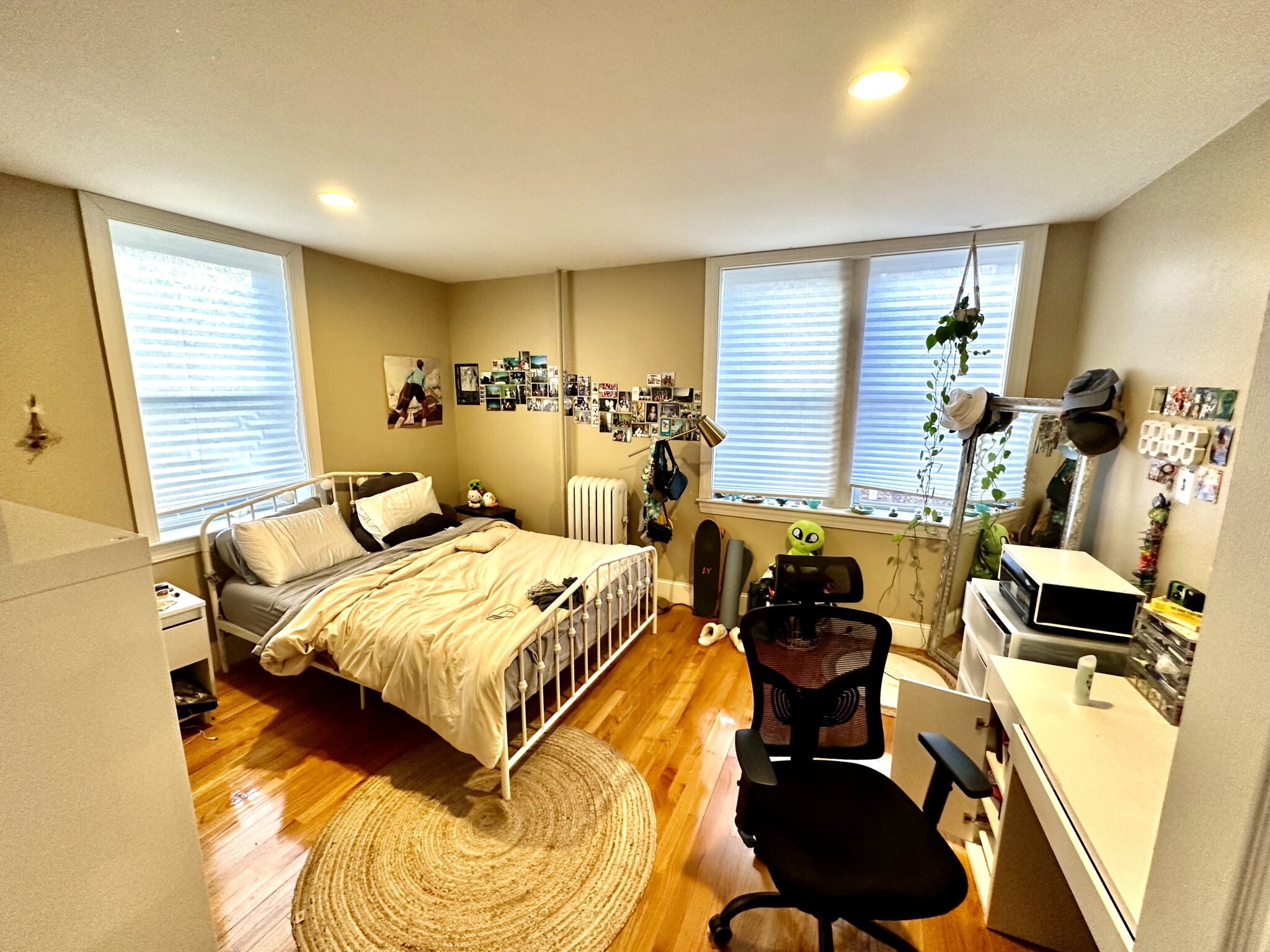 76 Egmont St, Coolidge Corner