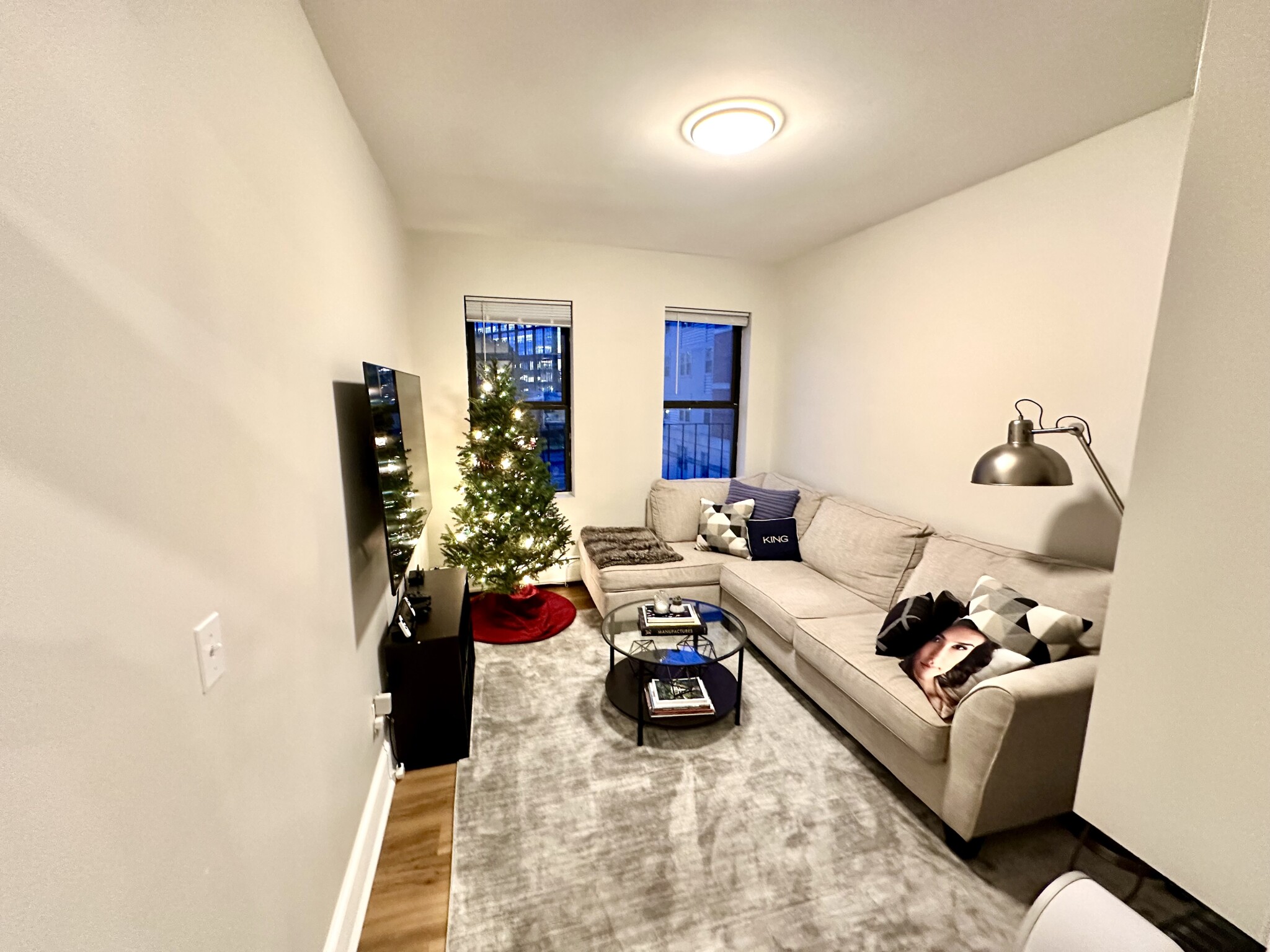 833 Beacon St, Fenway