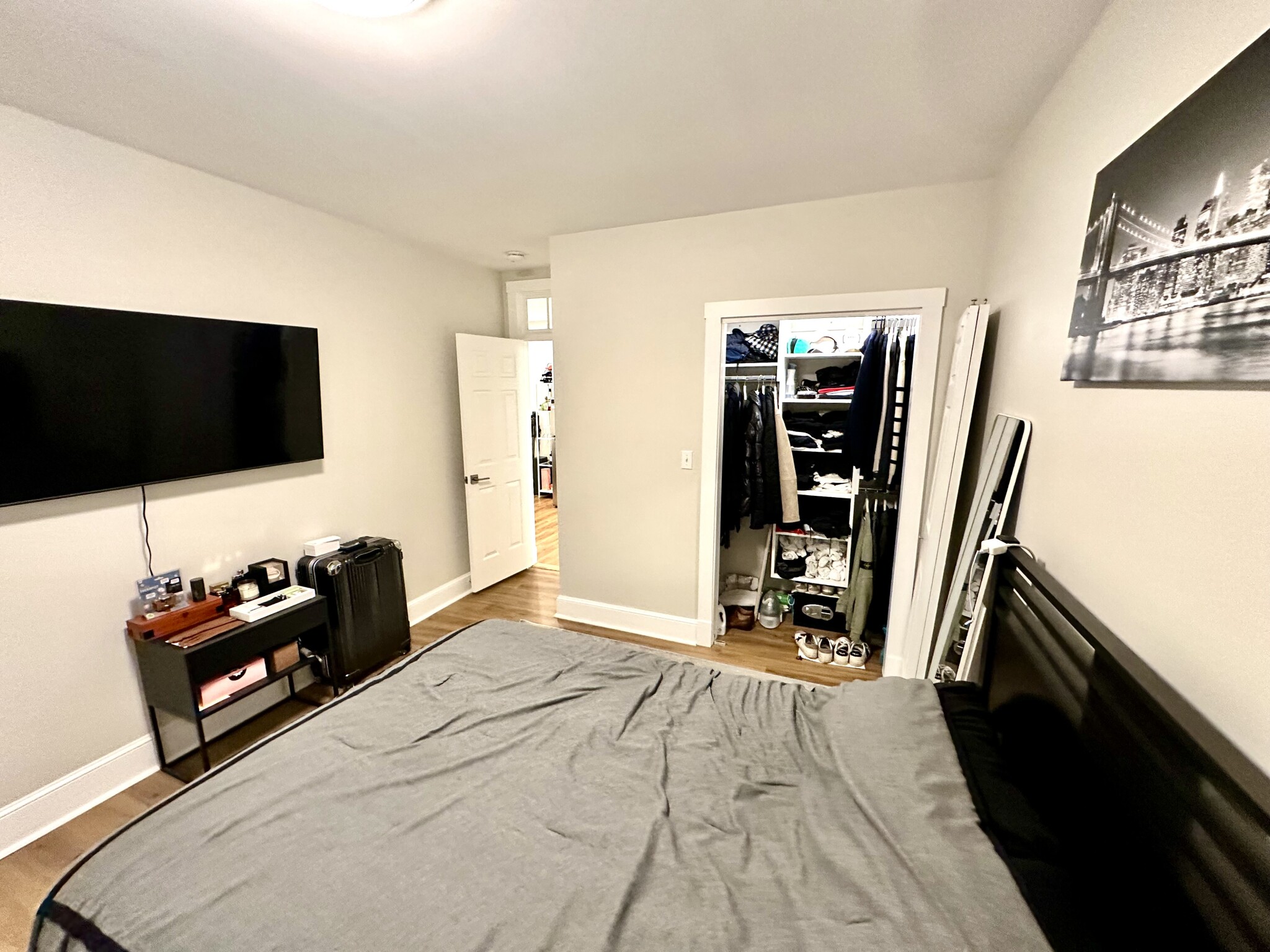 833 Beacon St, Fenway