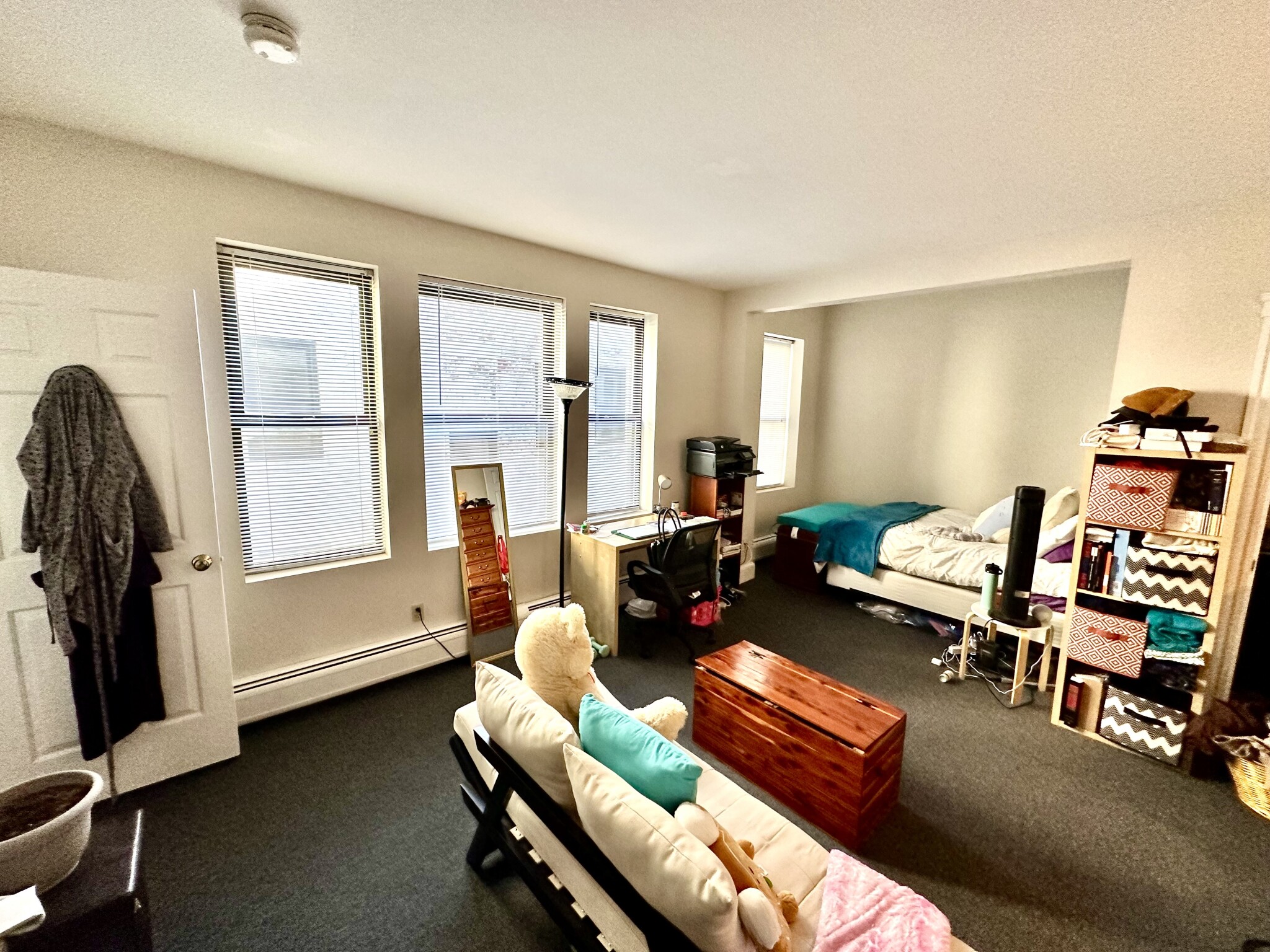 833 Beacon St, Fenway