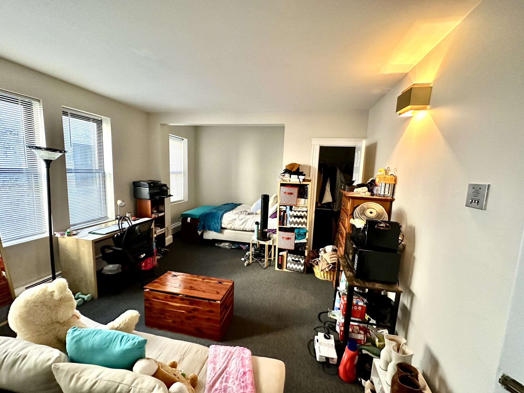 833 Beacon St, Fenway