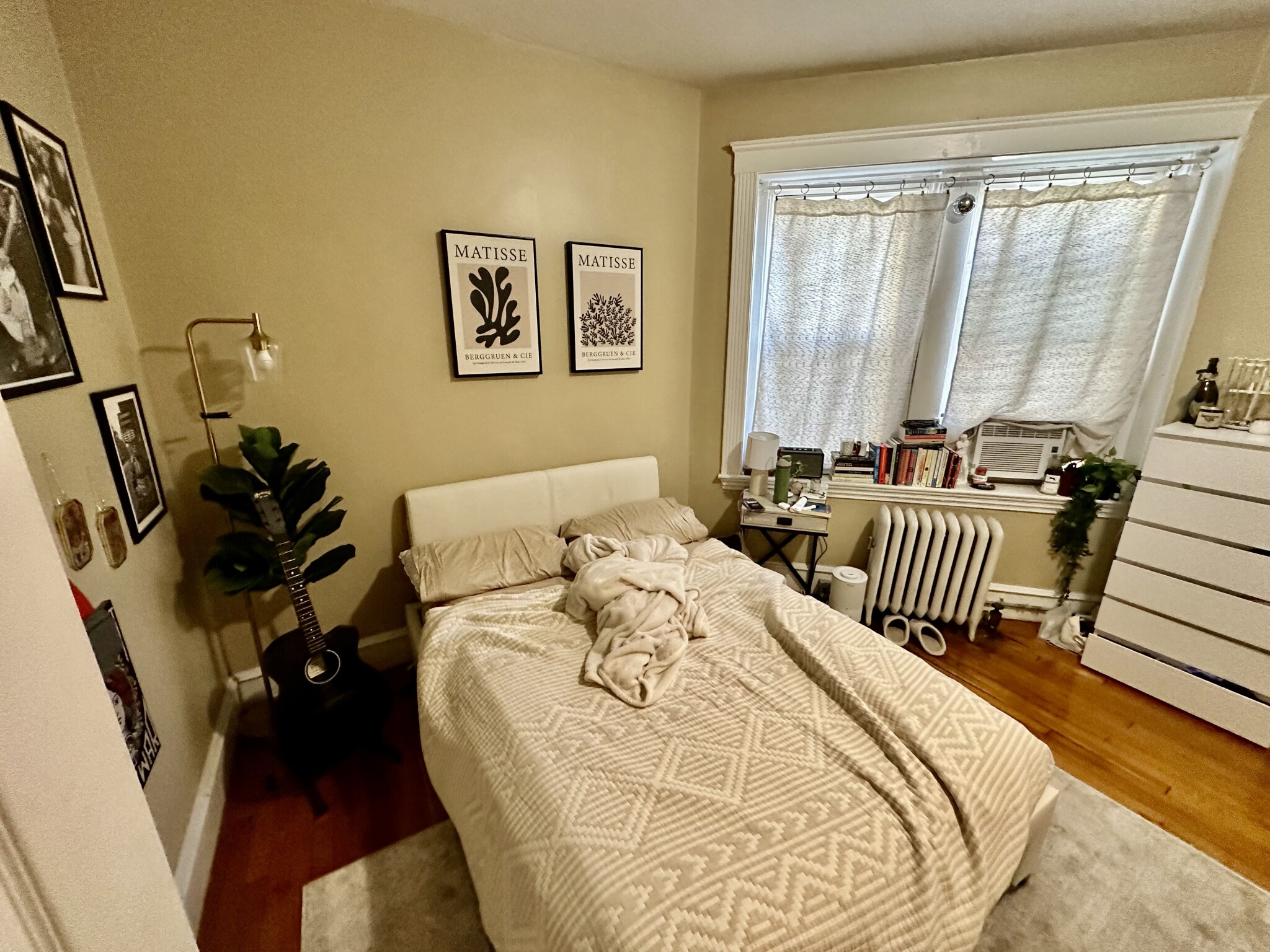 318 Sain Paul St, Coolidge Corner