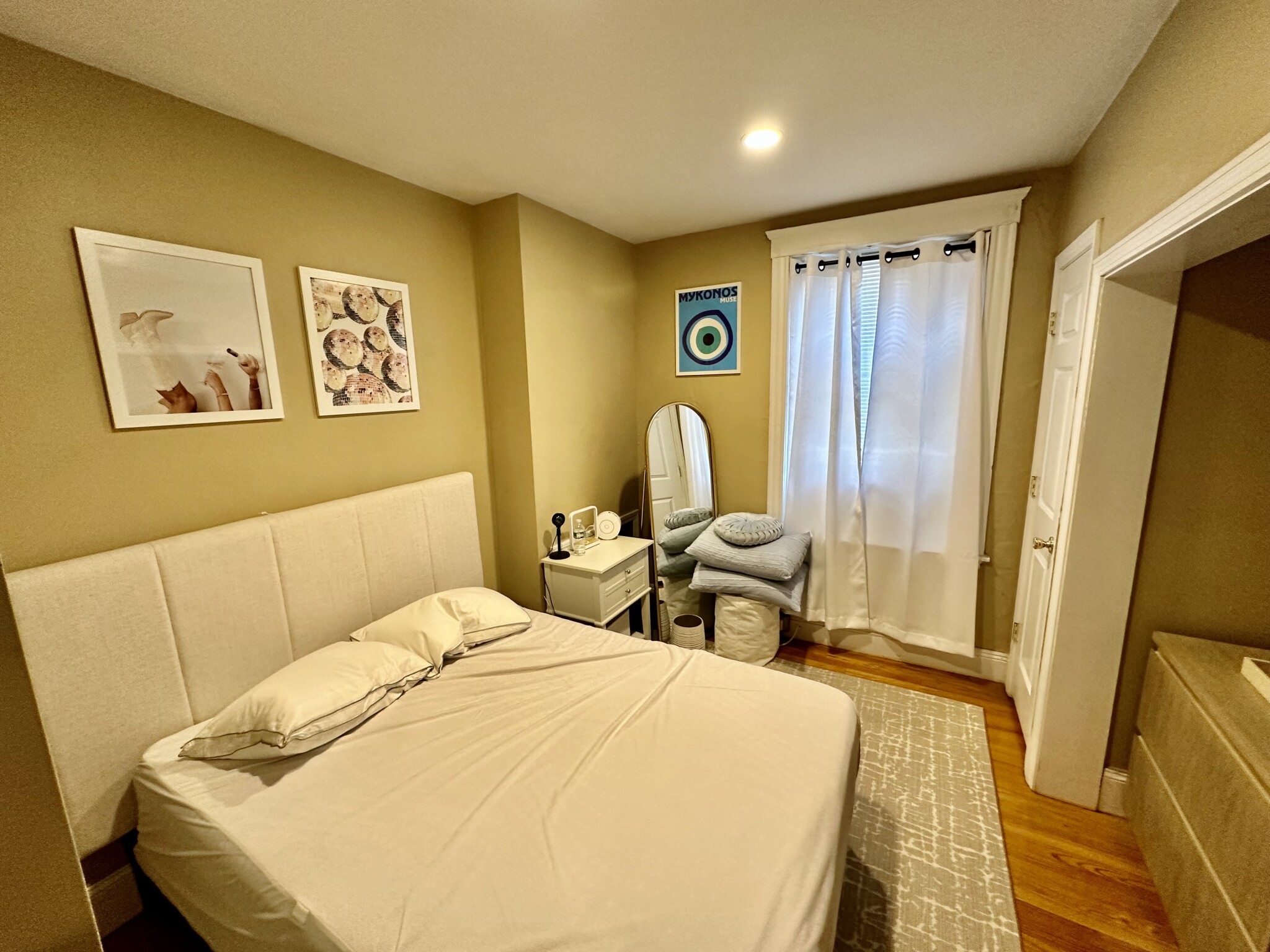 56 Egmont St, Coolidge Corner