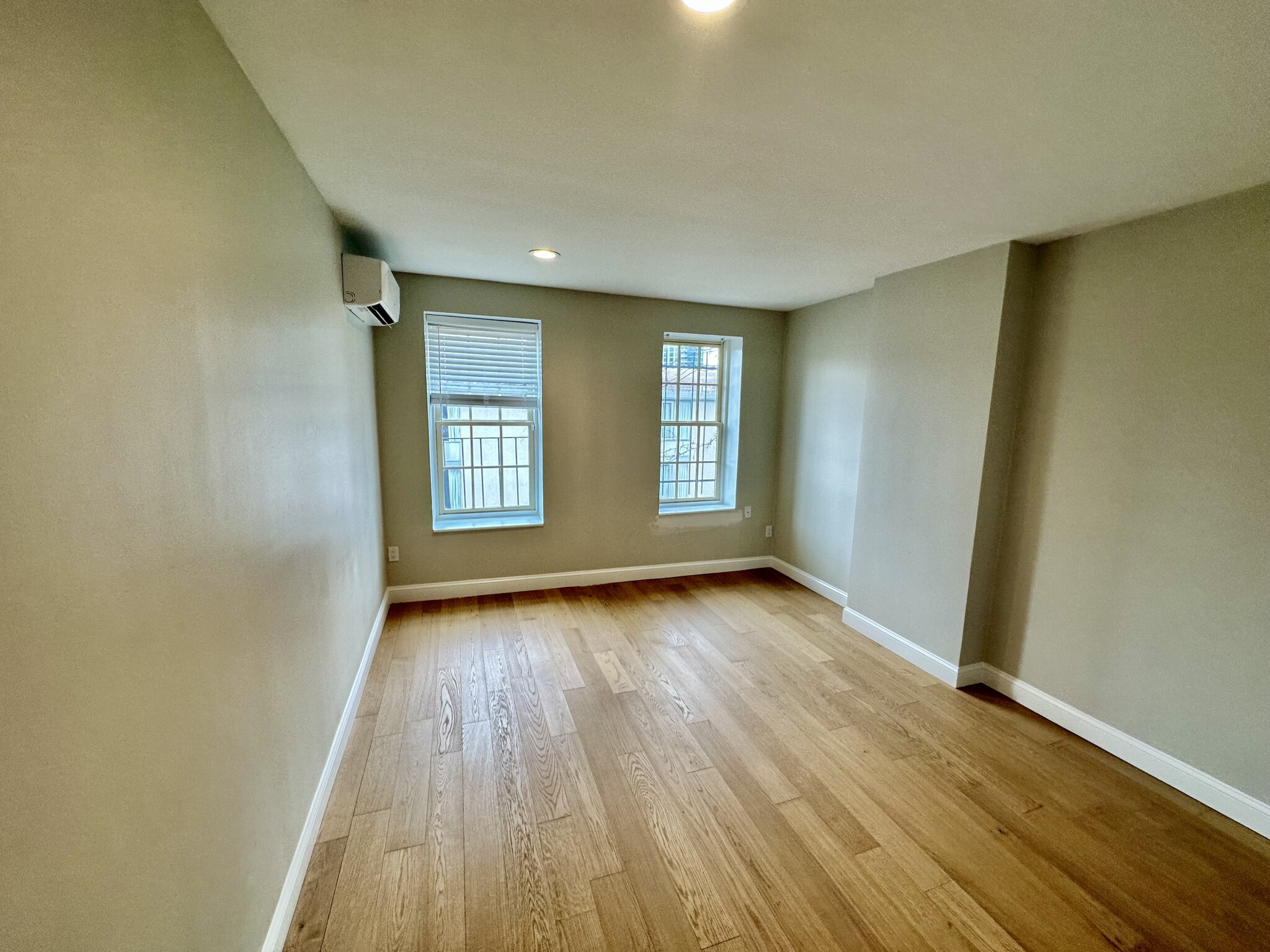 158 Saint Botolph, Back Bay