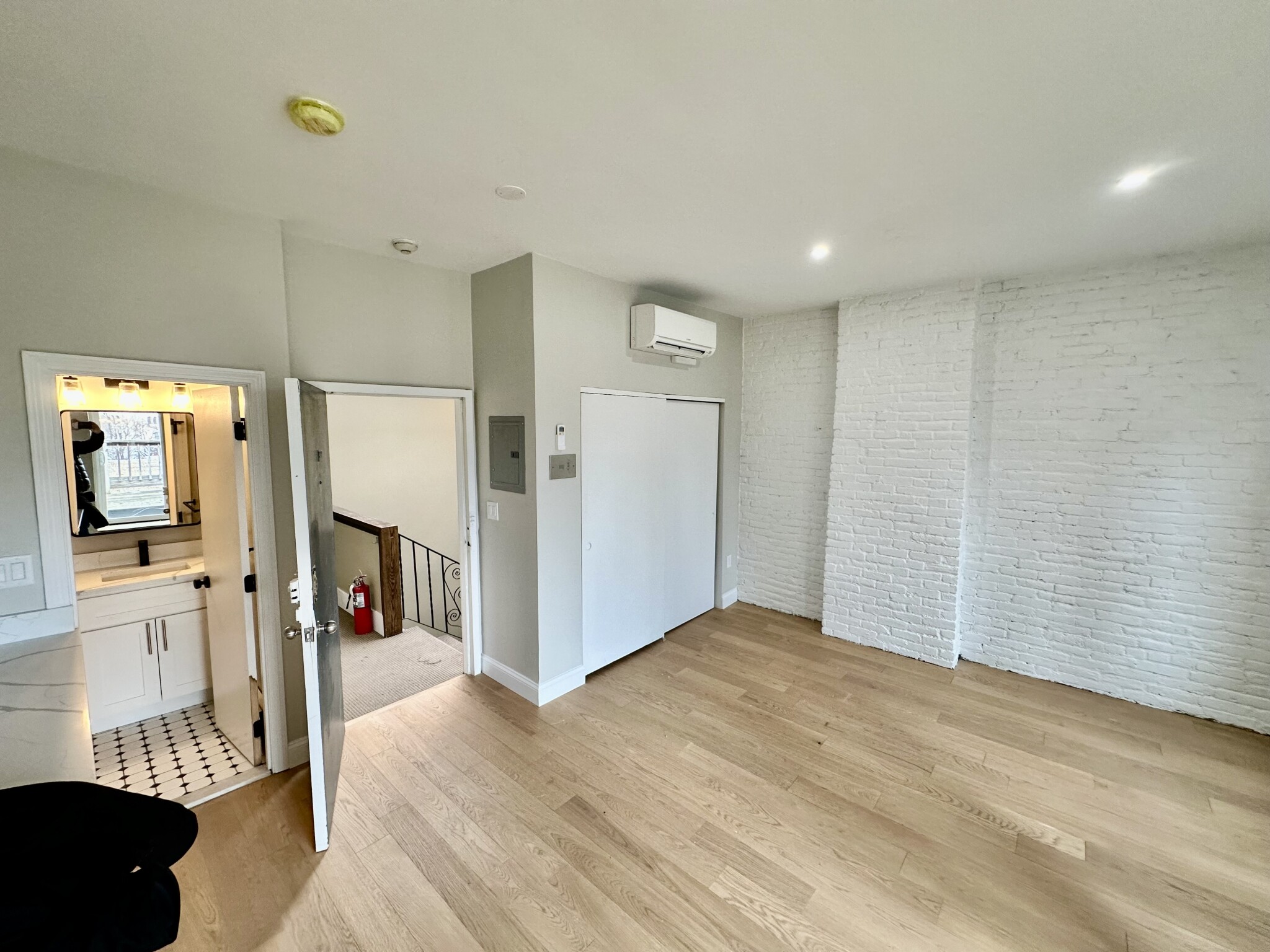 158 Saint Botolph, Back Bay