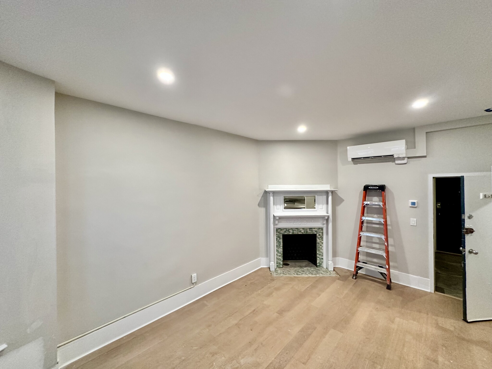 162 Saint Botolph, Back Bay