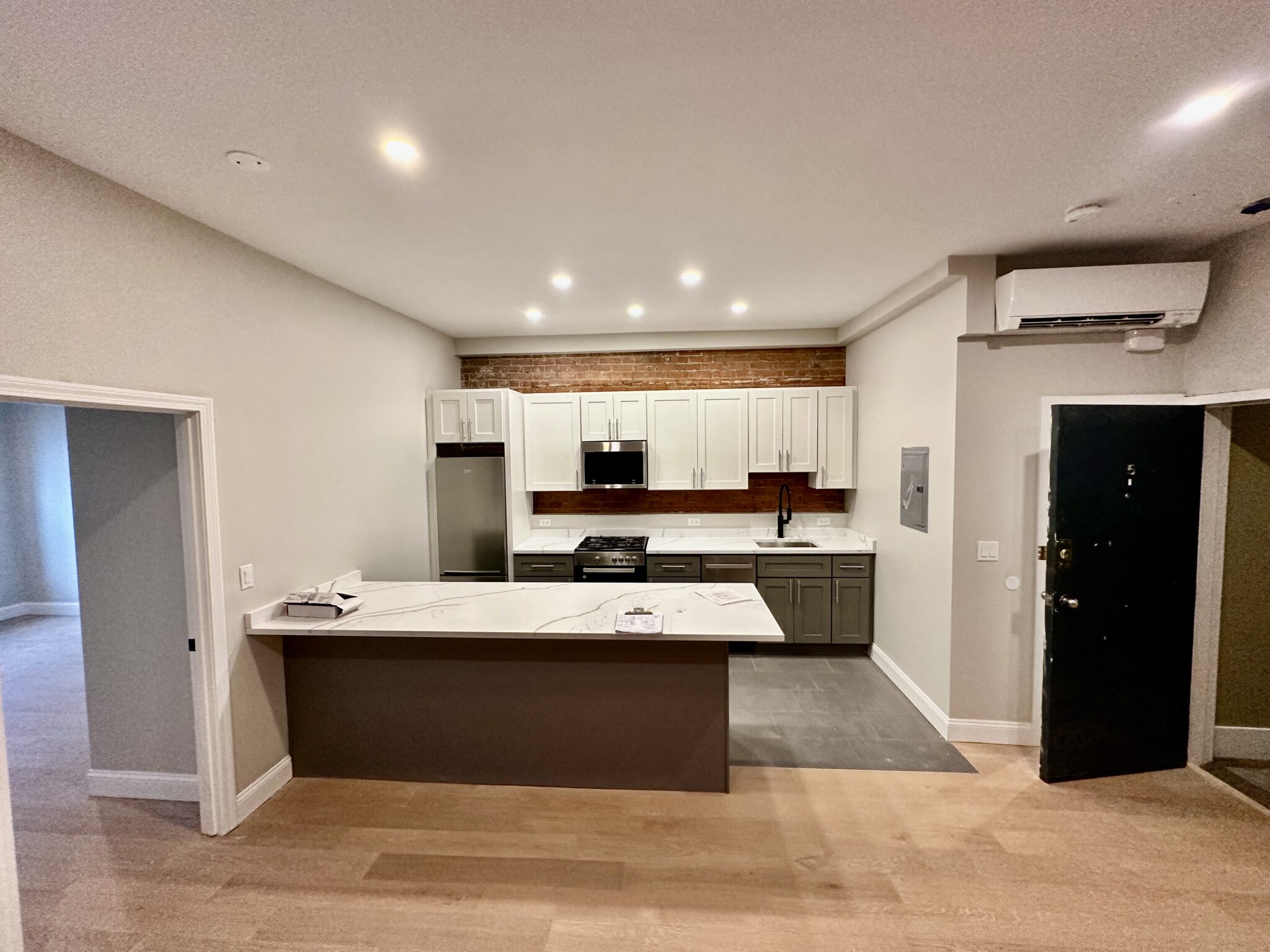 162 Saint Botolph, Back Bay