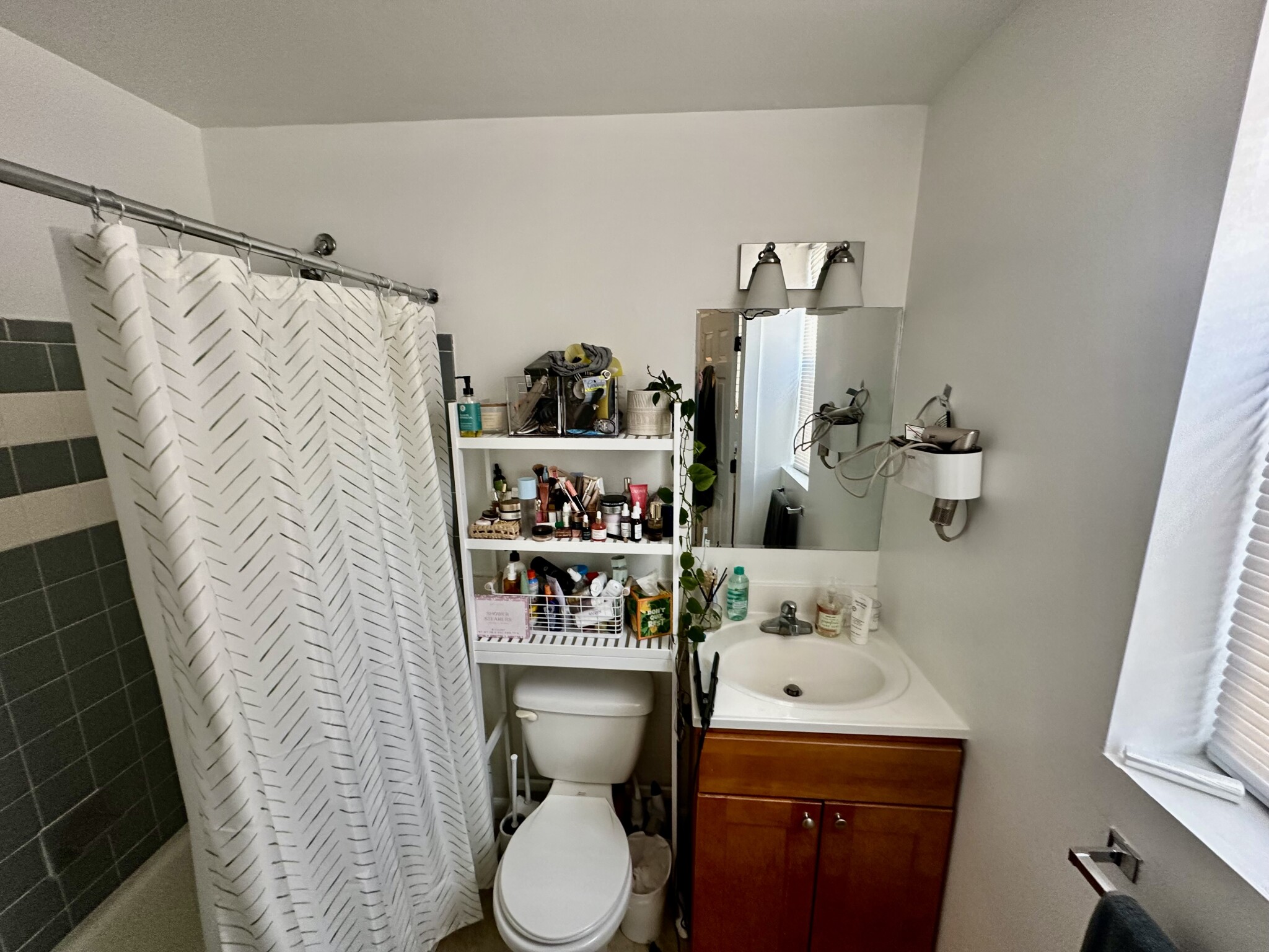 833 Beacon St, Fenway