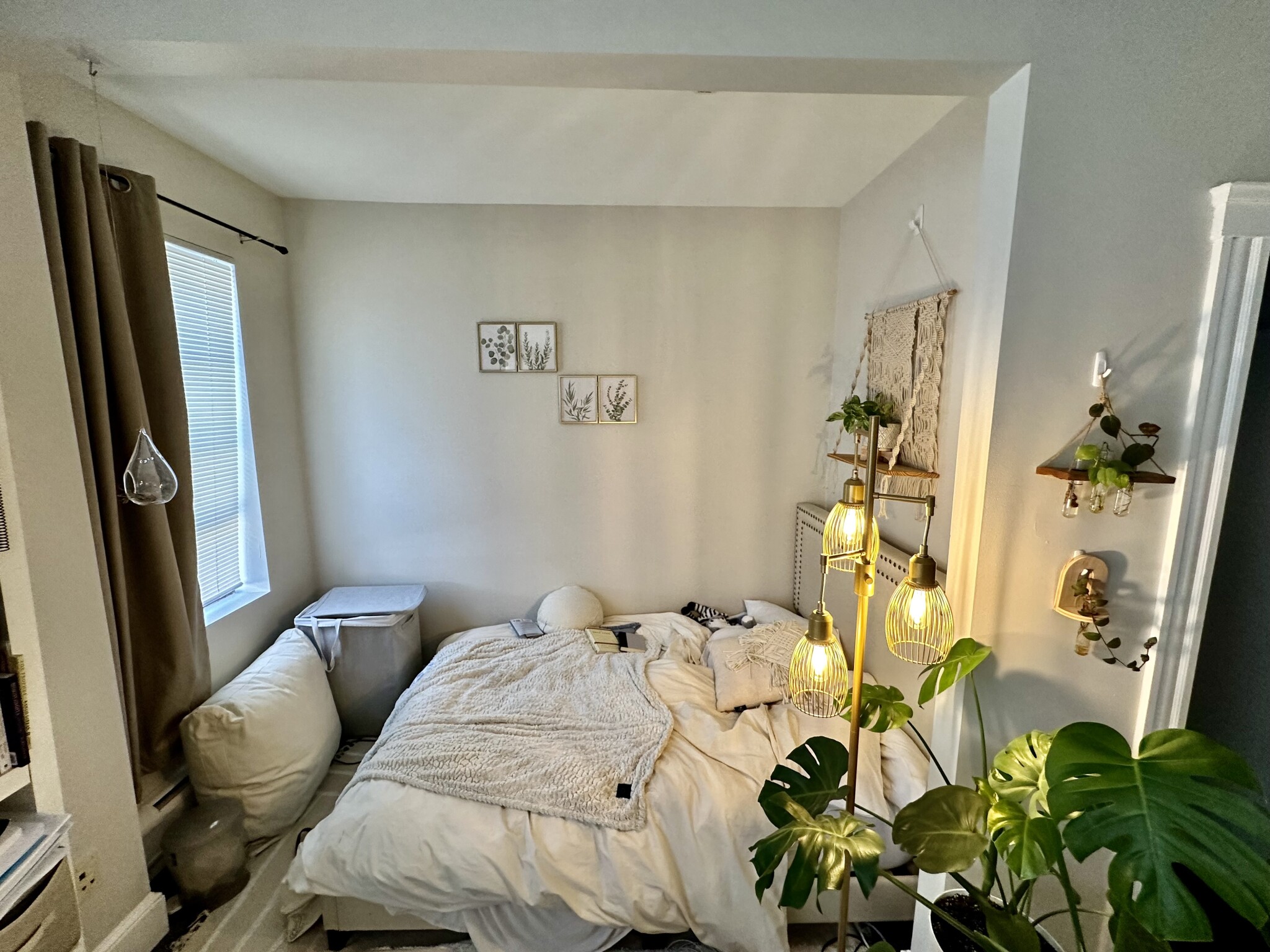 833 Beacon St, Fenway