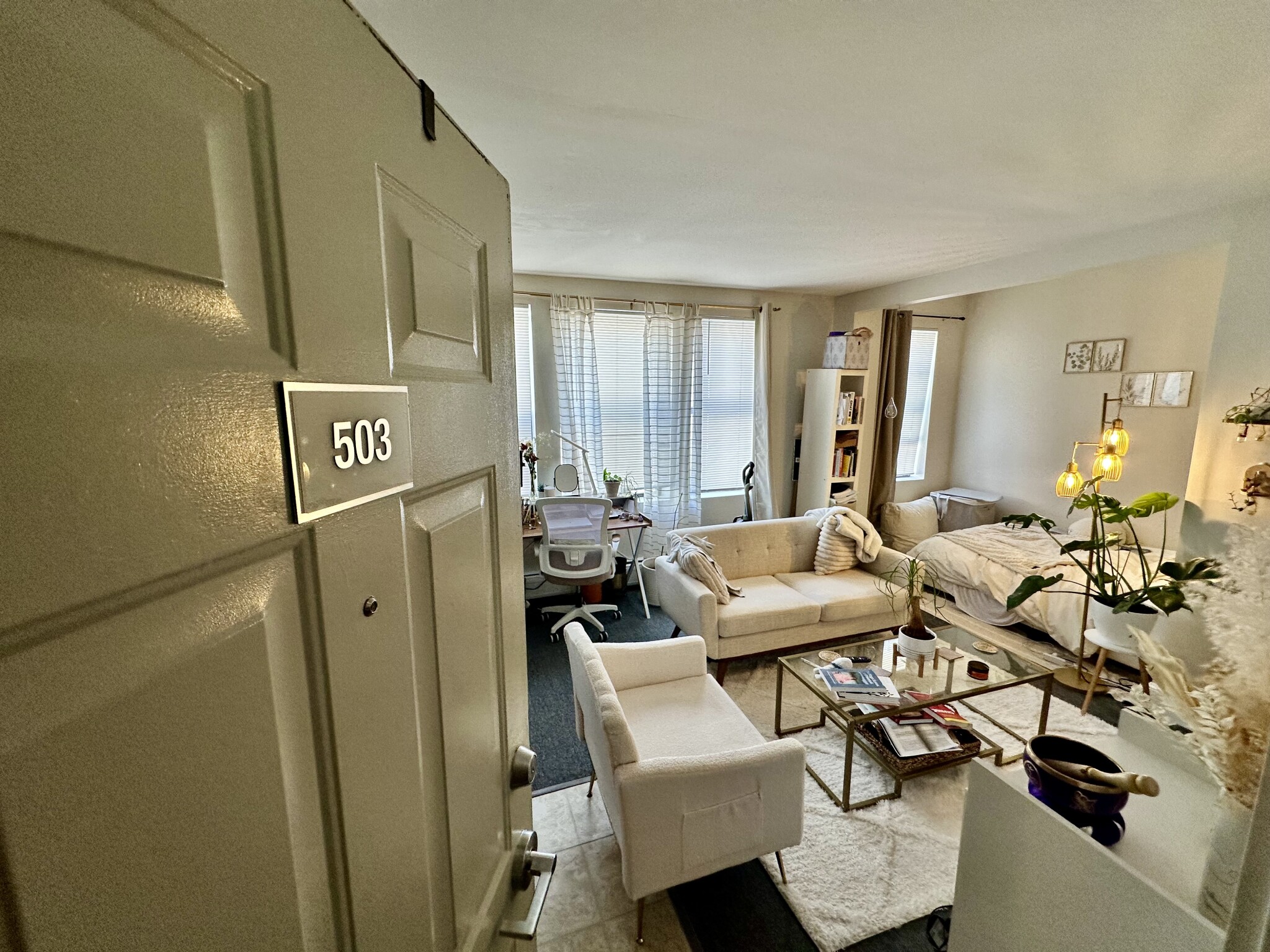 833 Beacon St, Fenway