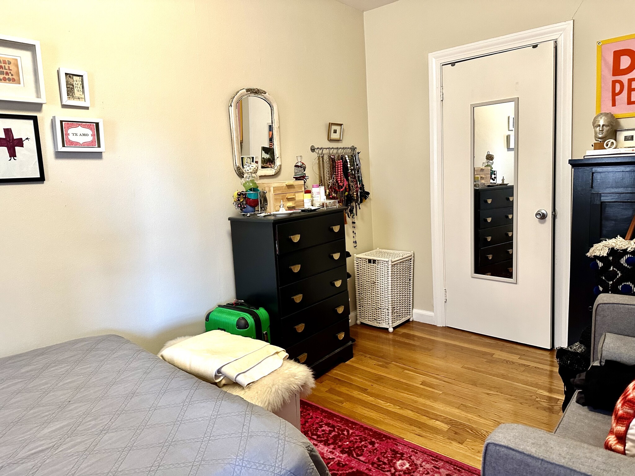 45 Carlton St, Longwood