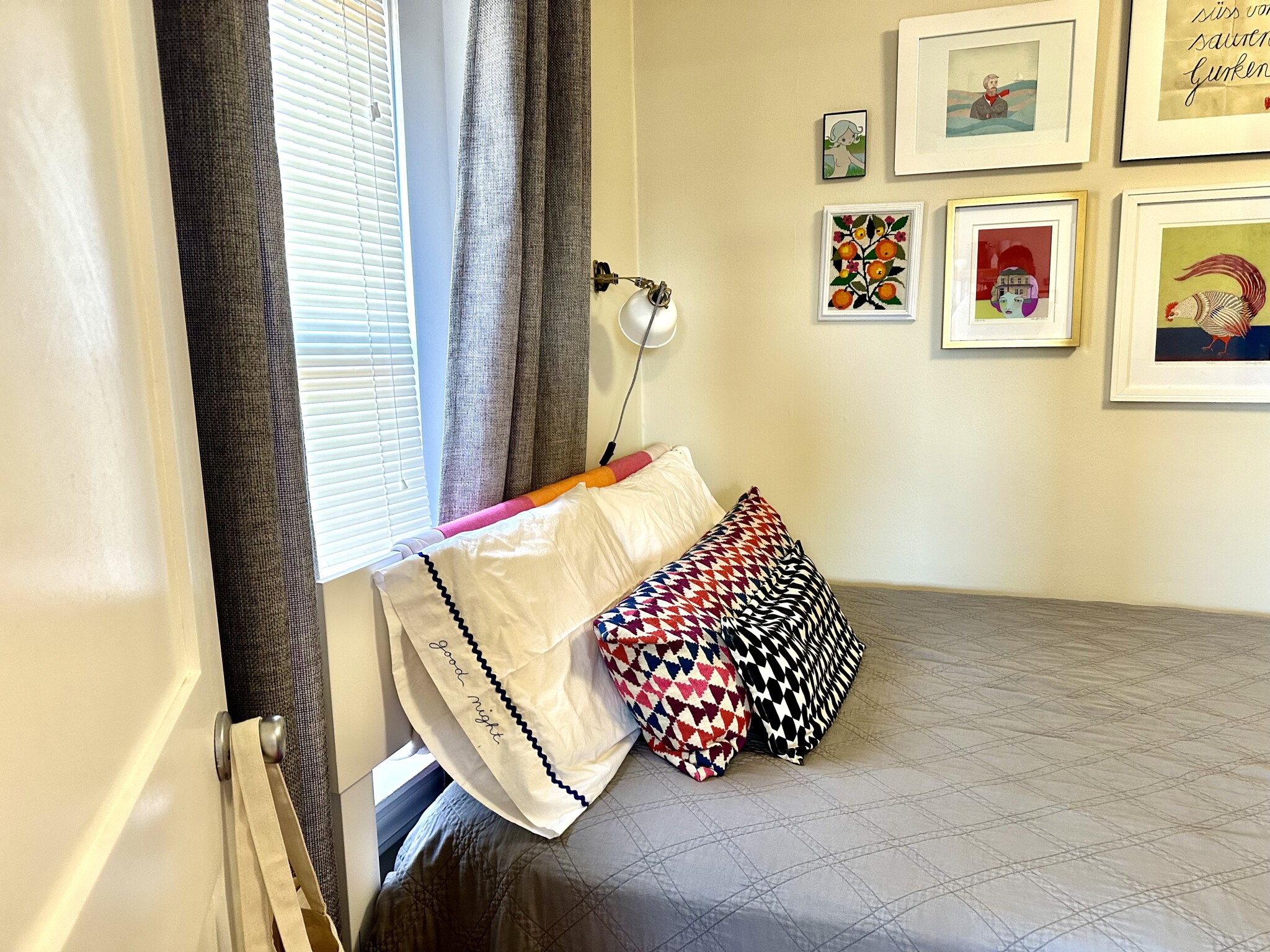 45 Carlton St, Longwood